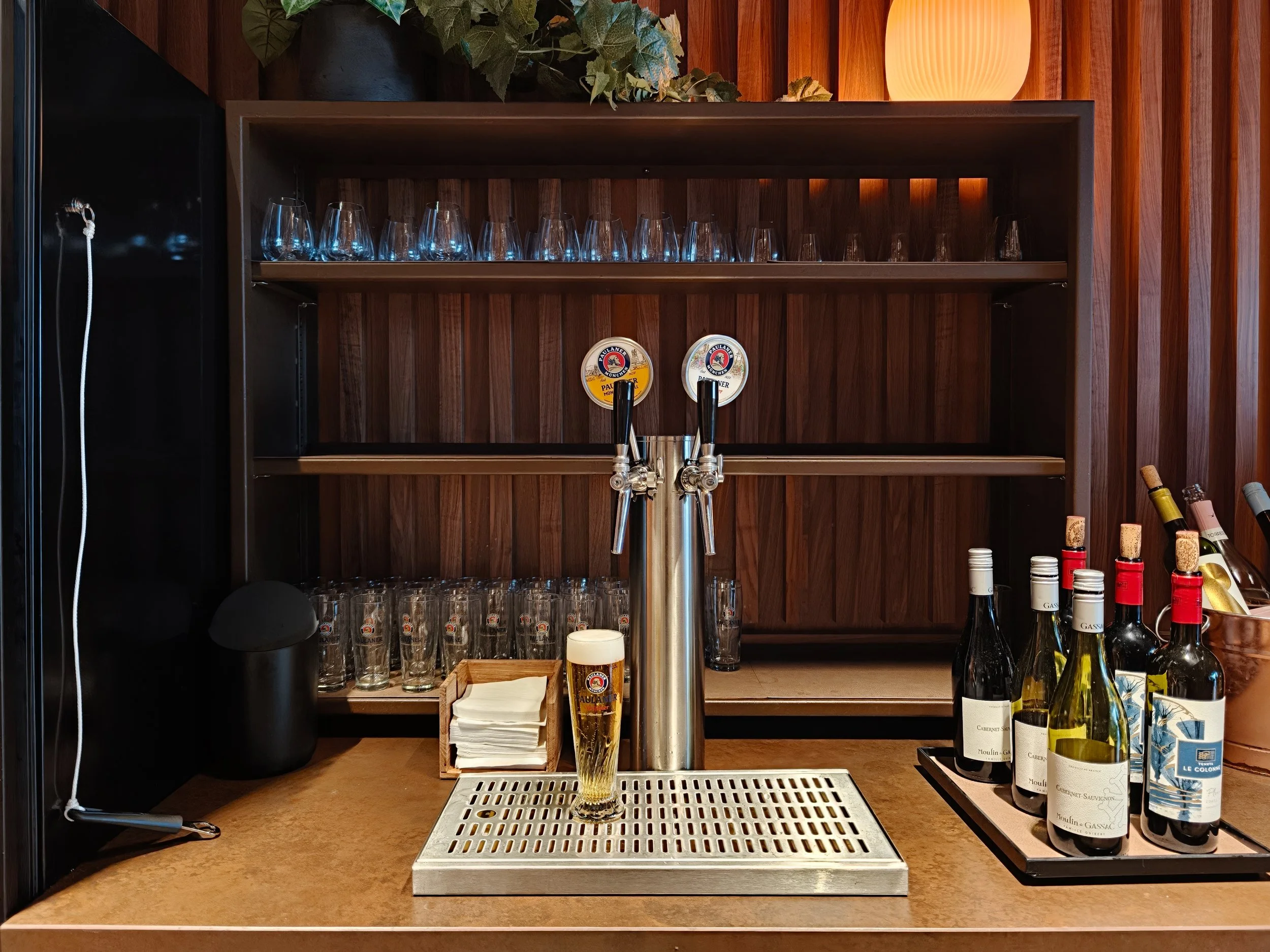 Beer taps at BER Lounge Tegel at Berlin Brandenburg Airport (BER). Image: Dan Latif.