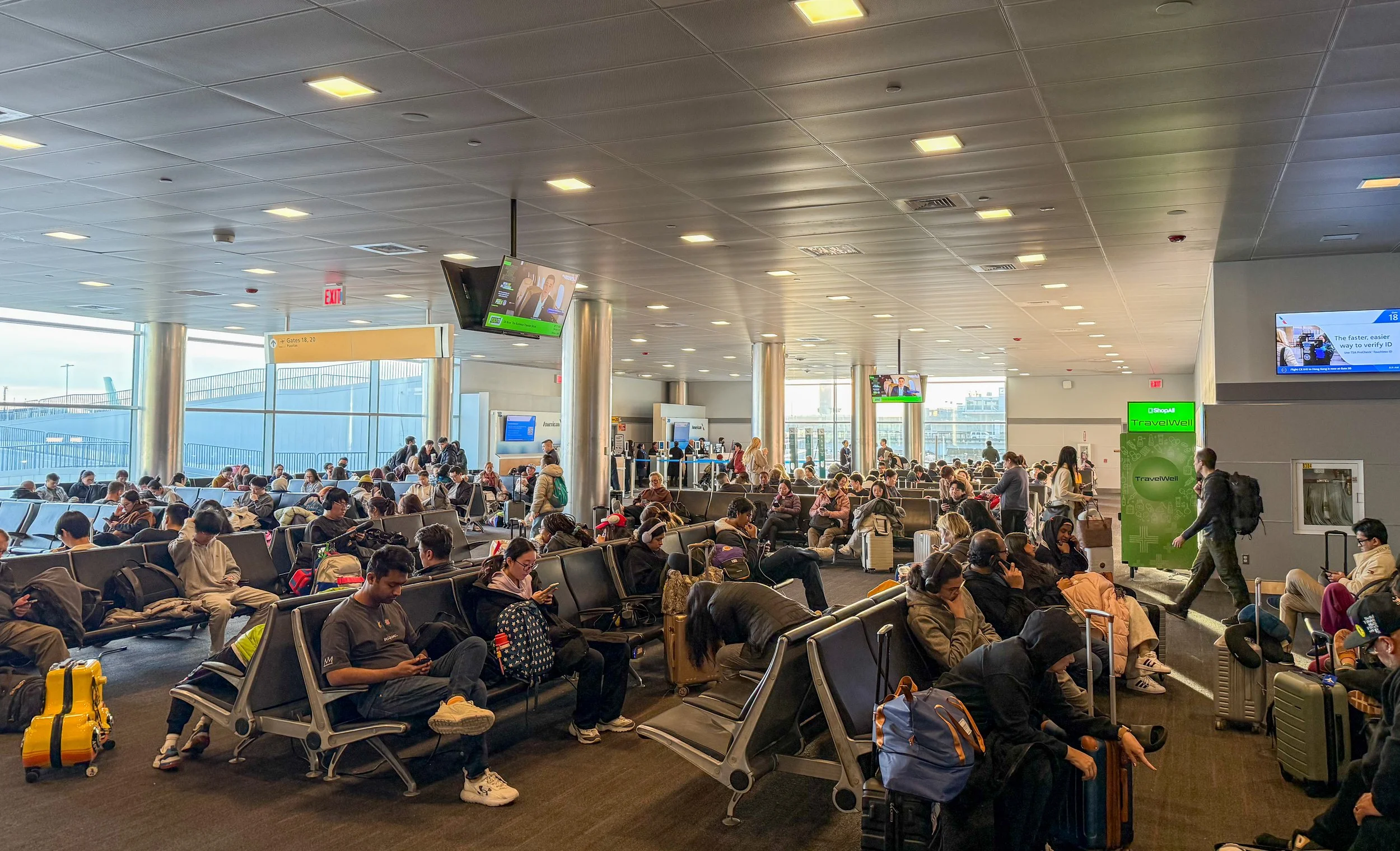 Cathay Pacific Gate House at JFK T8. Image: James Hayes.