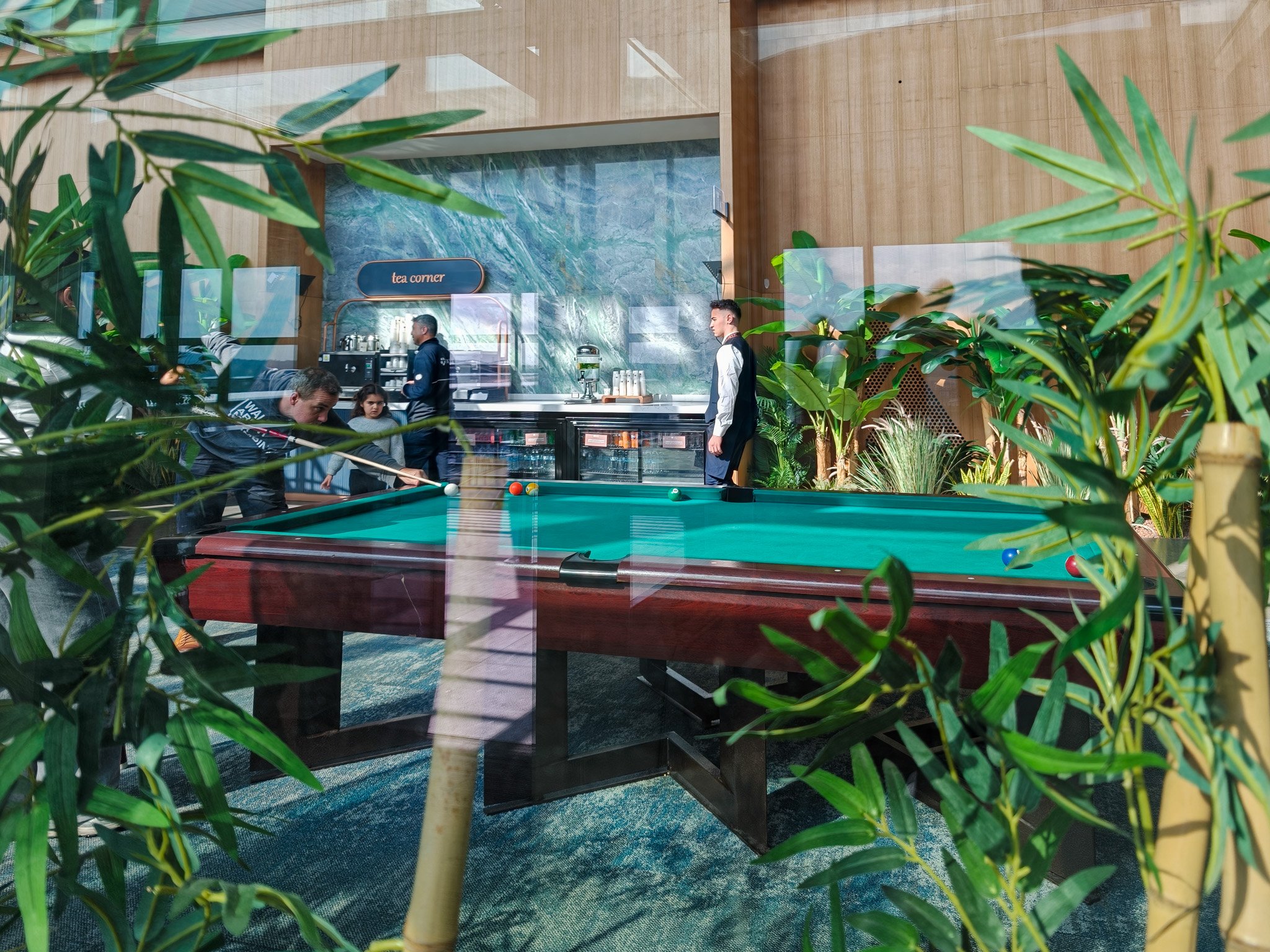 Pool table in the IGA Lounge at Istanbul Airport (IST). Image: Dan Latif.