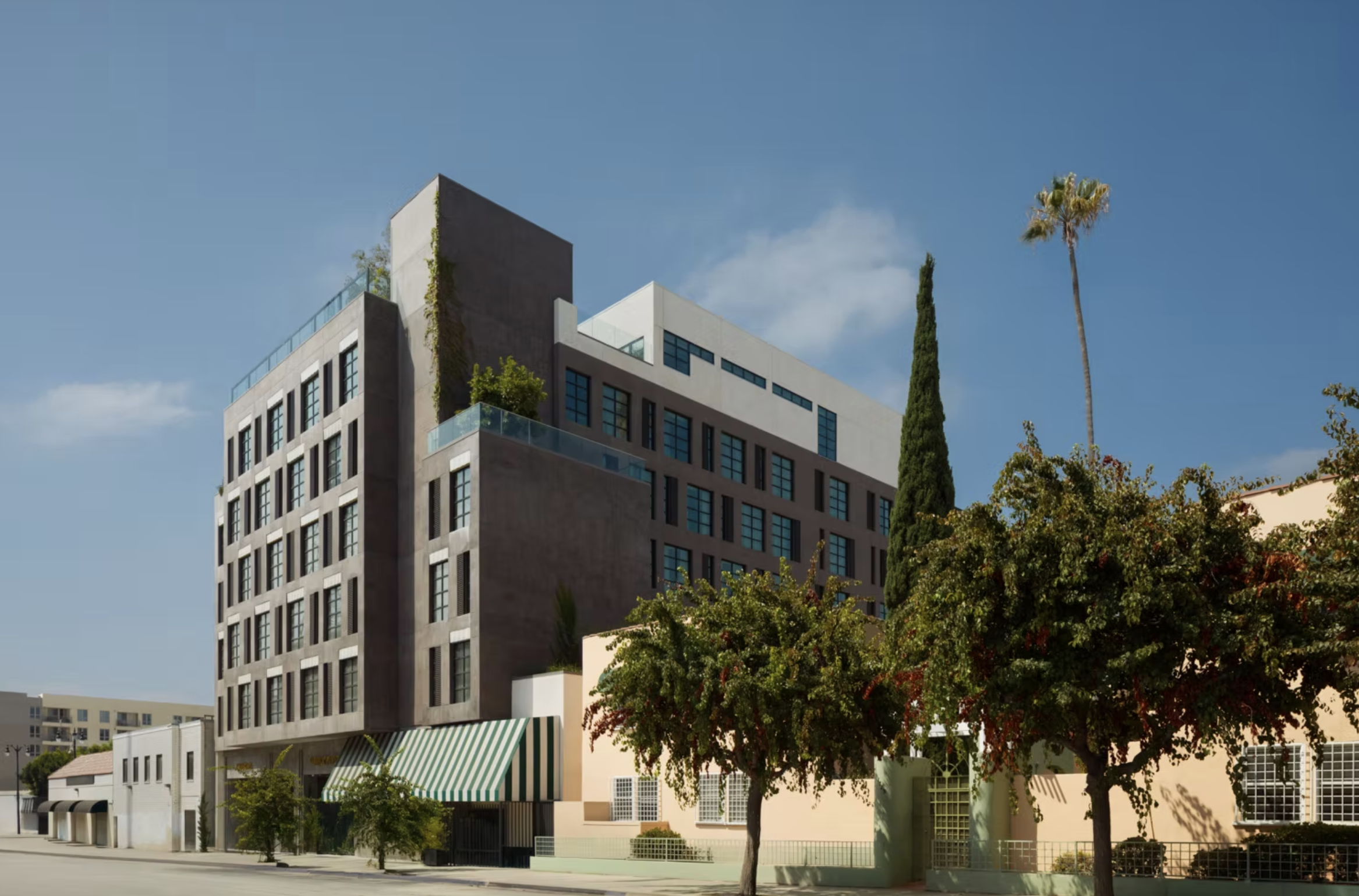 Whisky Hotel Hollywood exterior. Image: Arturo & Lauren via CK Architecture.