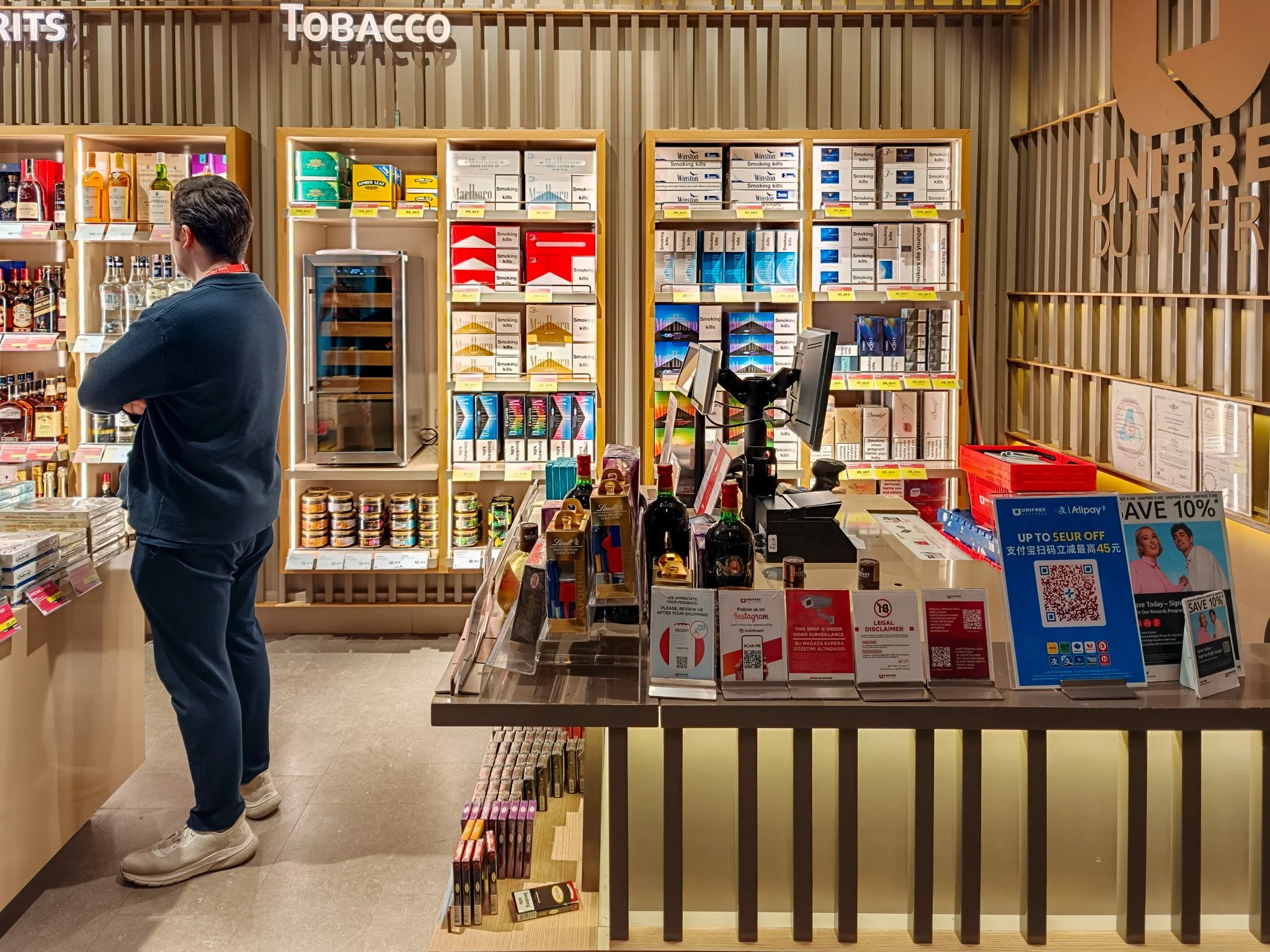 Duty free shopping inside the IGA Lounge at Istanbul Airport (IST). Image: Dan Latif.