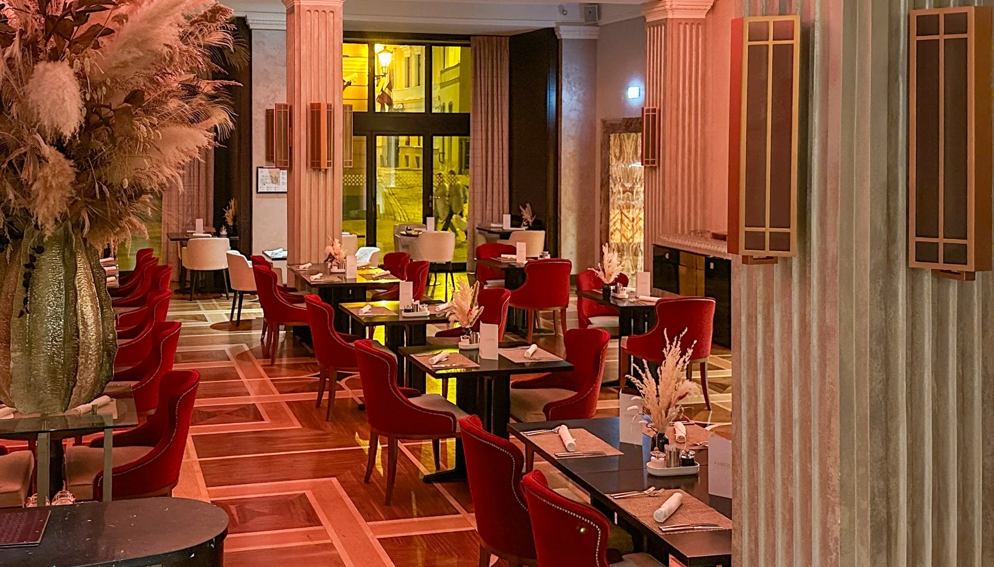 Amber Restaurant at Grand Hotel Kempinski Riga. Image: Ben Schmidt.