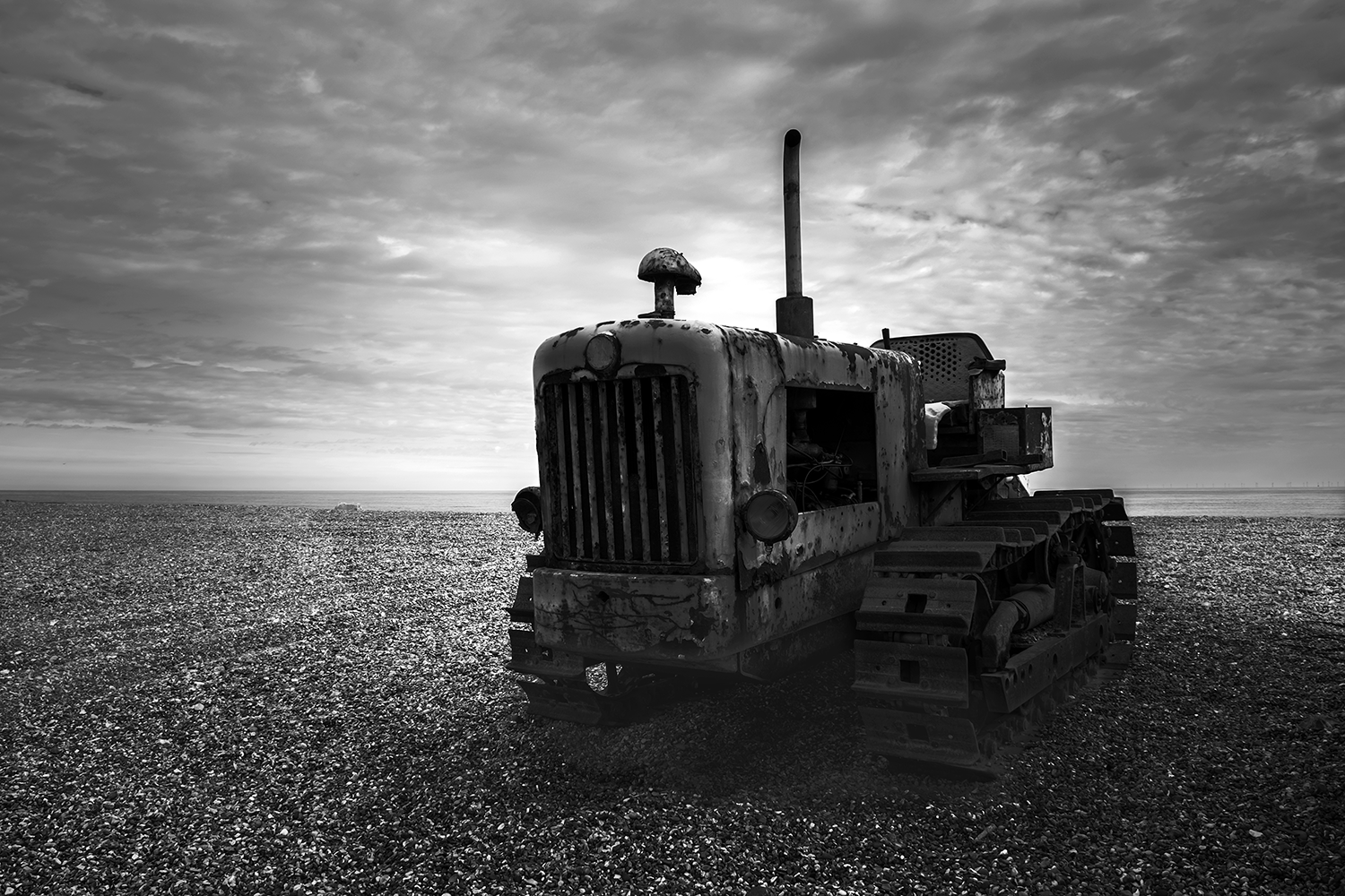 _DSF0230tractorb&w copy.png