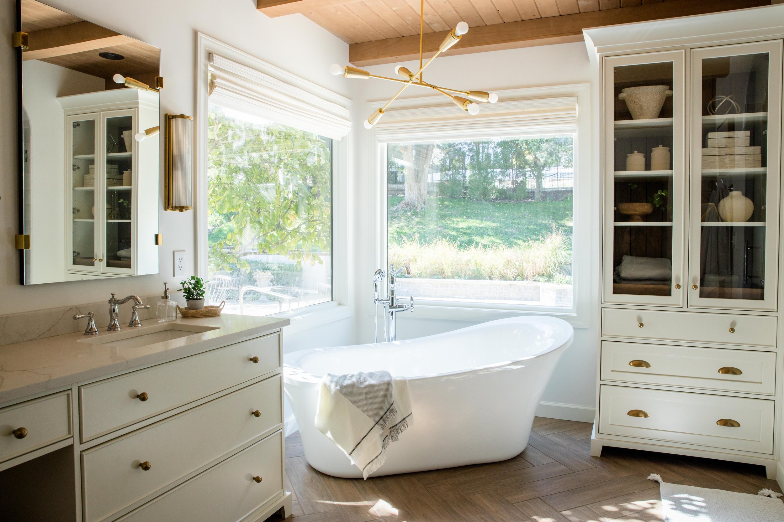 Glynn_Master_Bathroom_Closet_2021_Thiessen_Design_Co_by_Emma_Highfill-1.jpg
