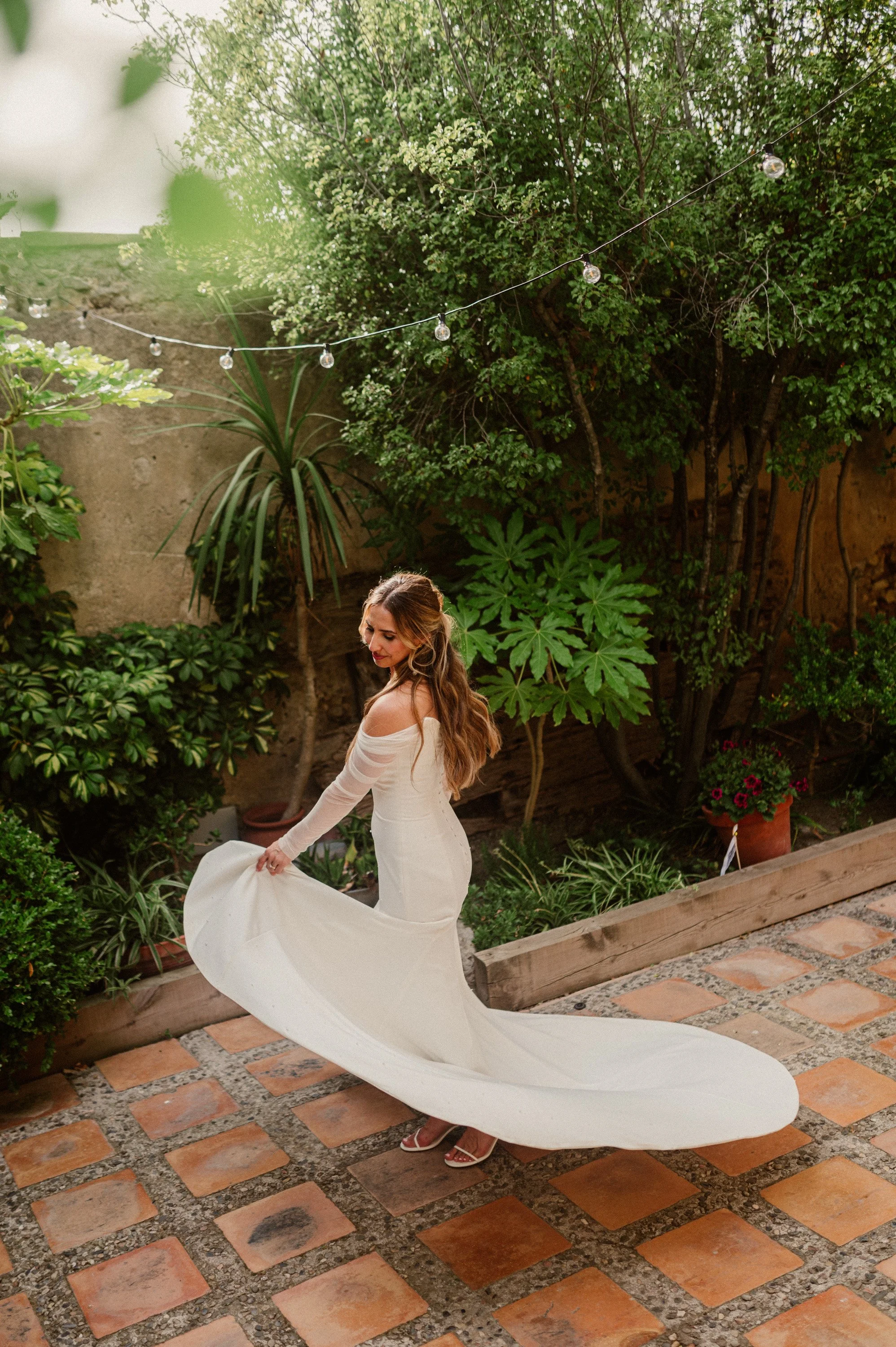 Sneak Peak by ARTEFOTO129.jpg