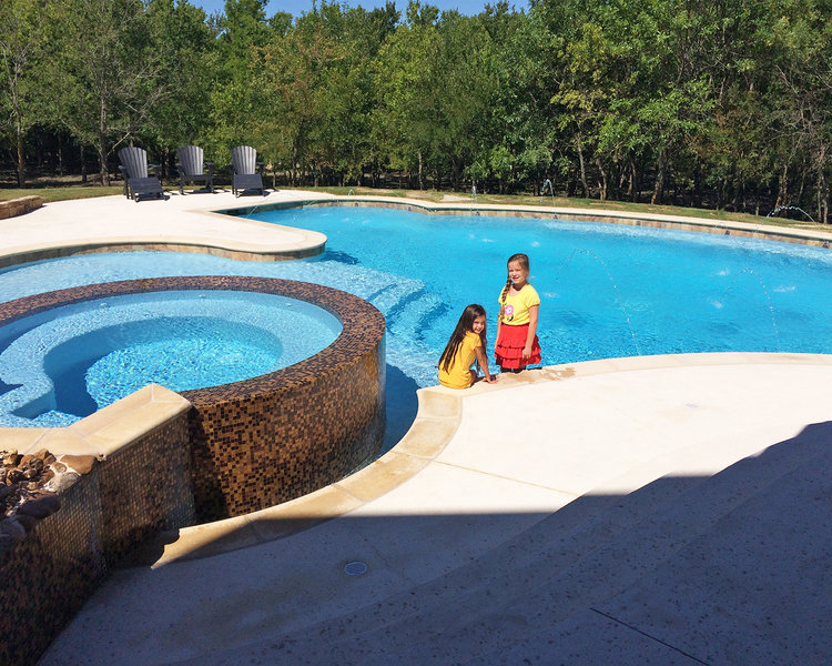 LakePointePools-Cleaning-Custom-new-pool-construction.jpg