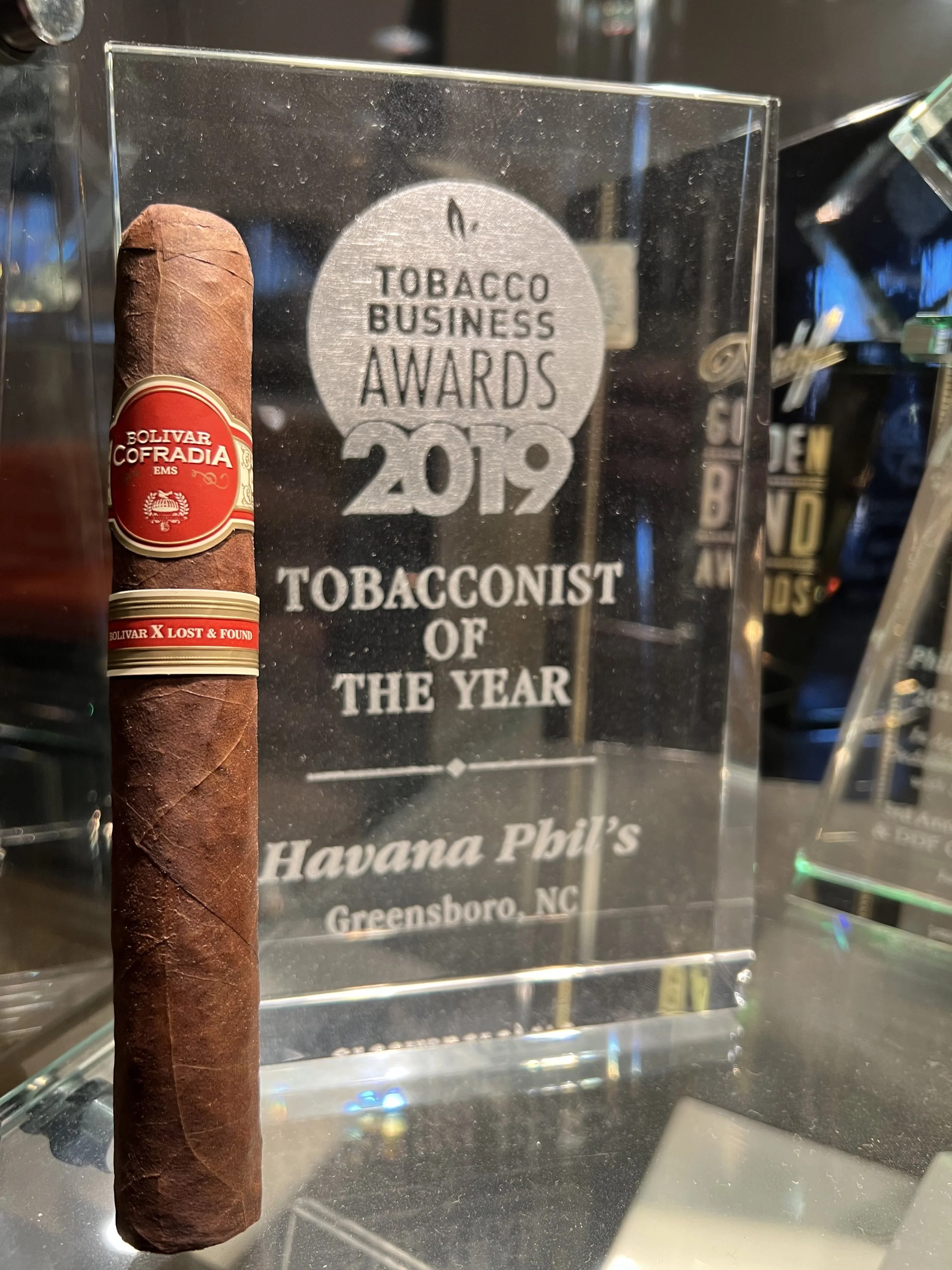 Casual Smoking: Bolivar Cofradia by Lost &amp; Found, Oscuro Toro