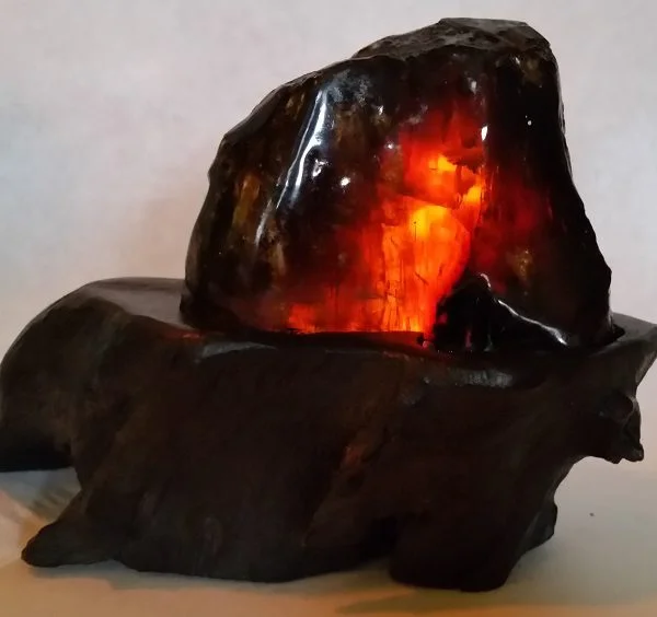 Lg.-Amber-Lamp-600x564.jpg