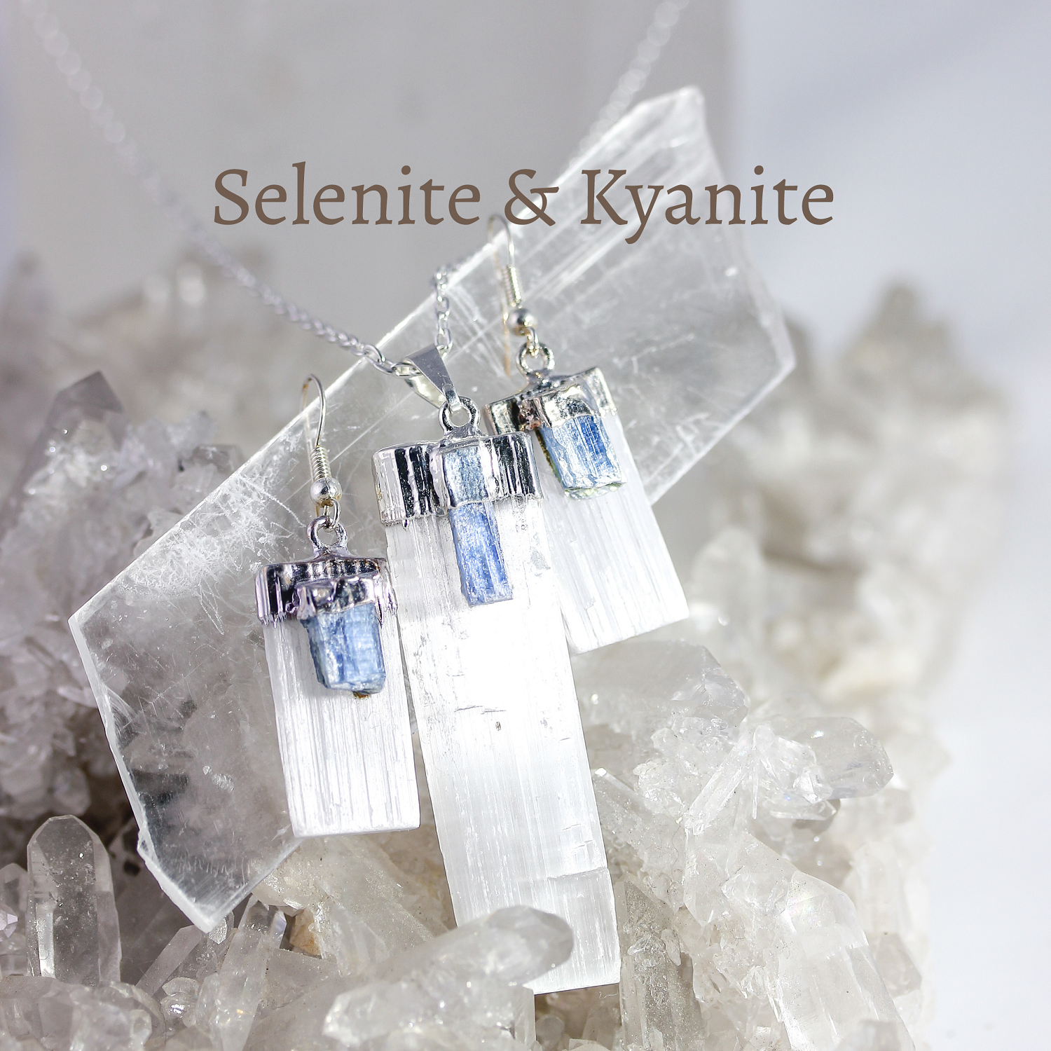 Selenite with Kyanite.png