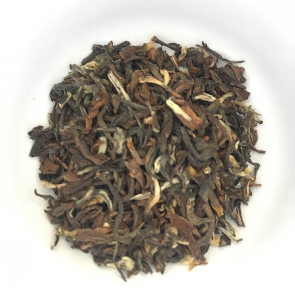 Three-ish grams of 2017 Nepalese black tea from Jan Chiabari Estate.