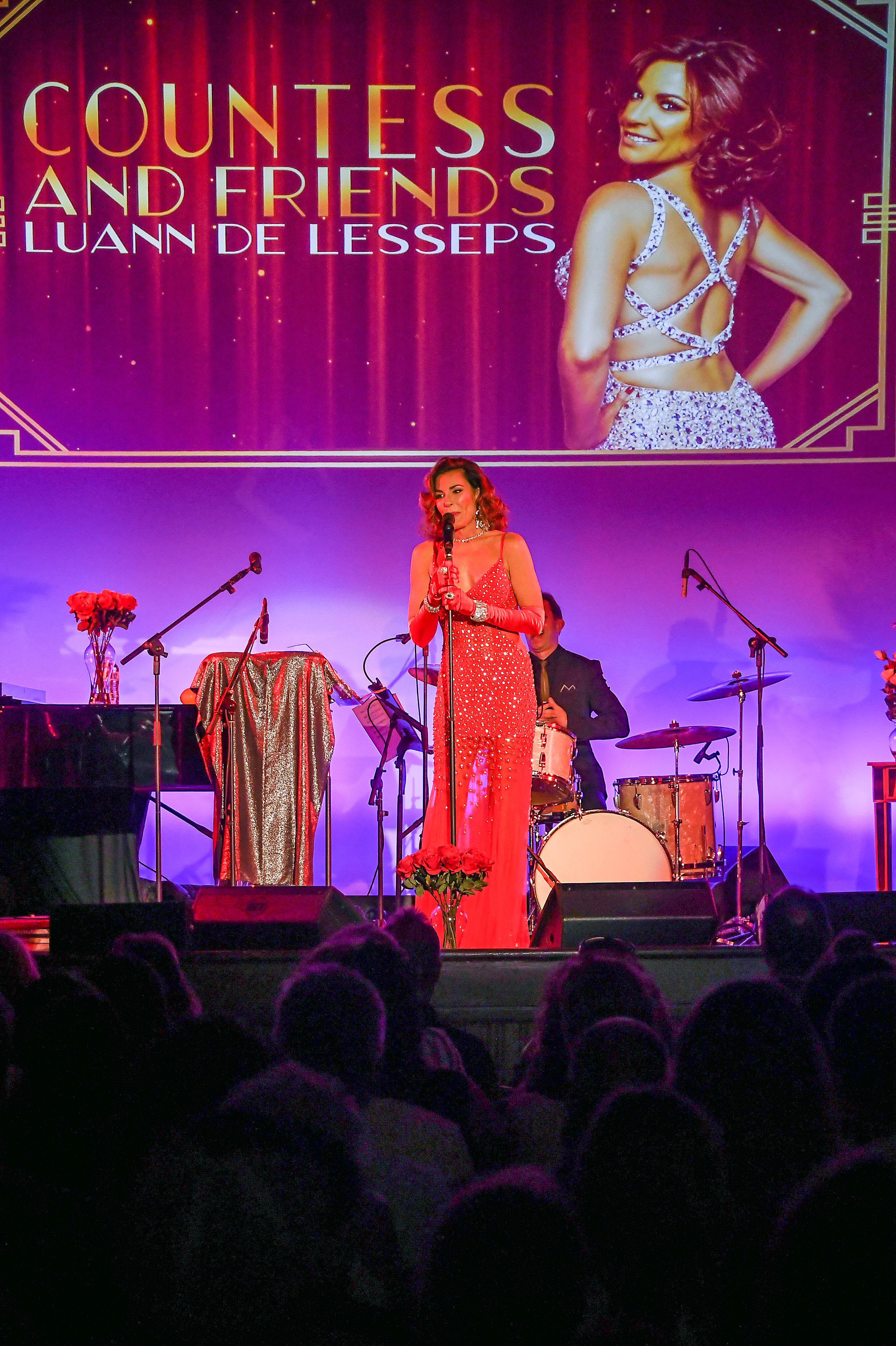 Countess and Friends in PTown 8.24.19 - photo by Andrew Werner, AHW_4304.jpg