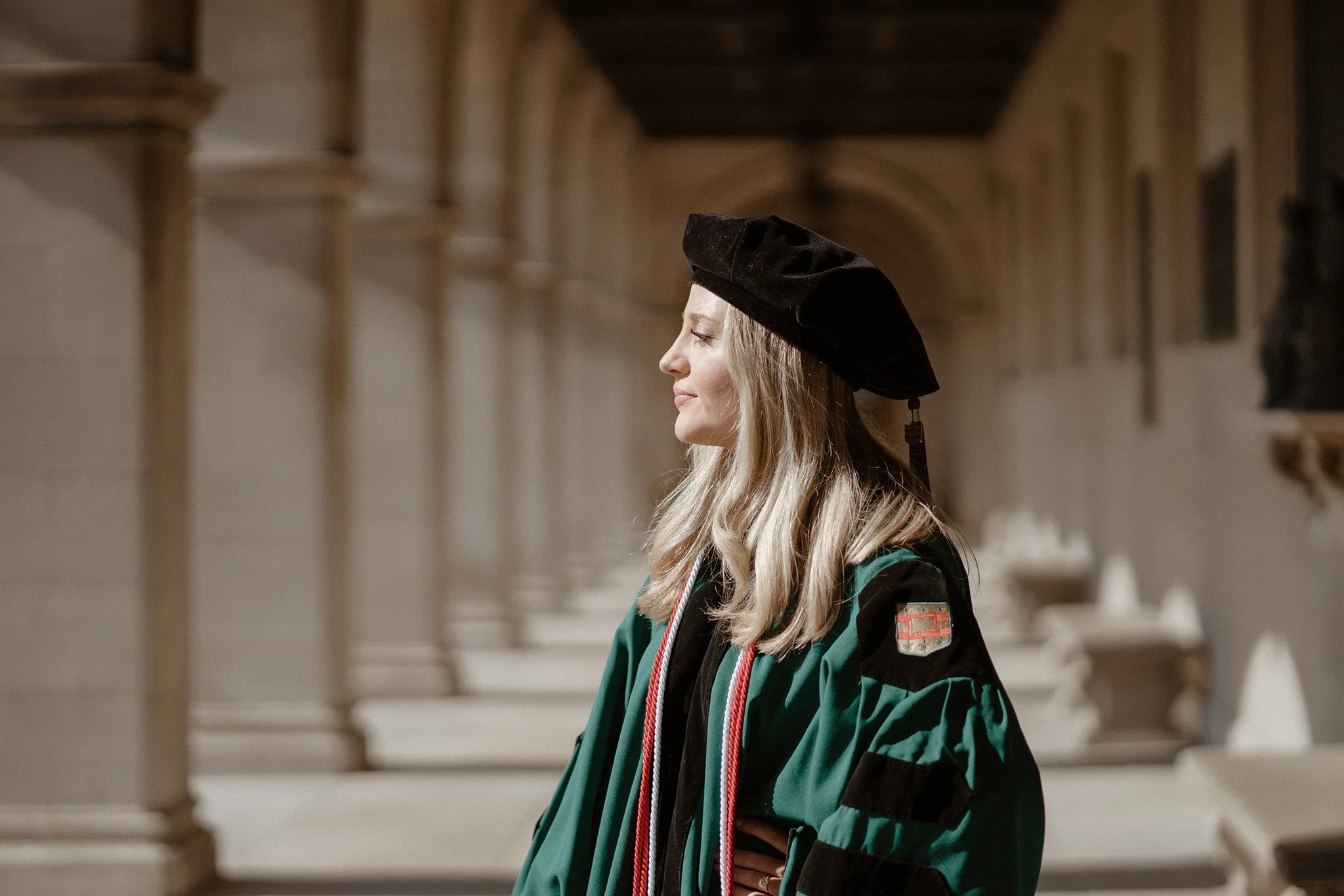 washington university graduation jd portrait law library photographer virginia harold 2.jpg