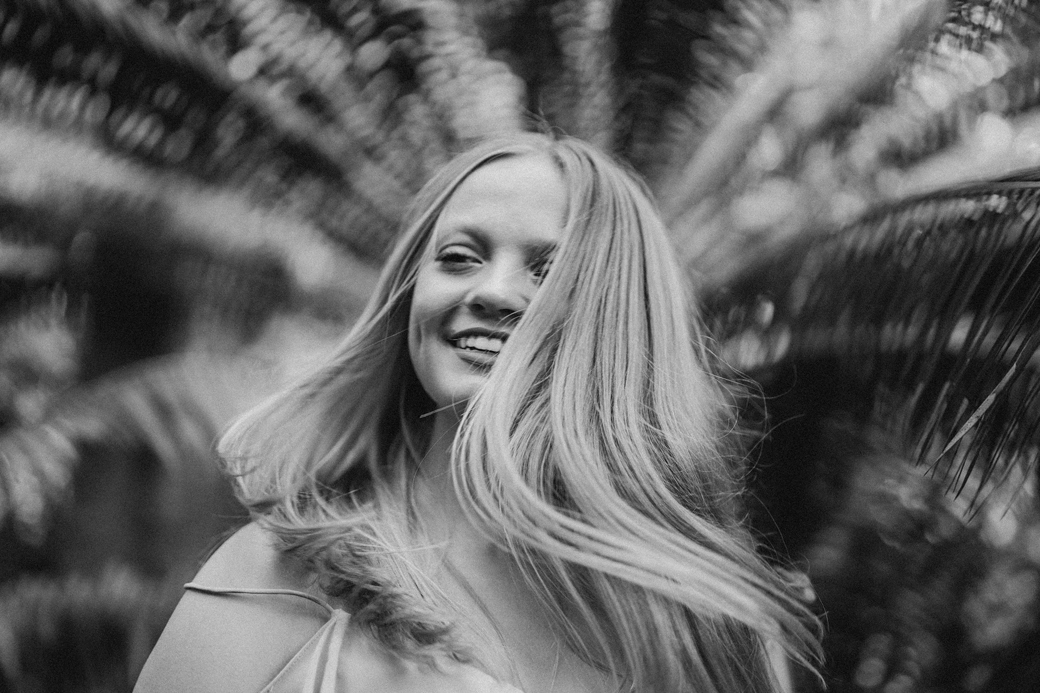 st louis senior portrait photographer botanical garden.jpg