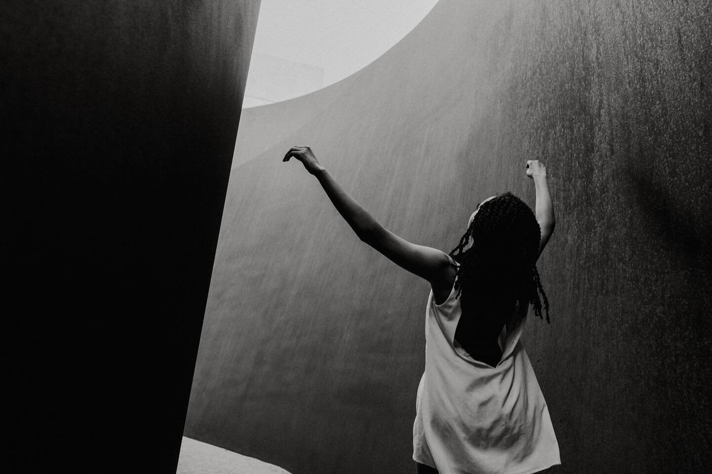 In honor and celebration of Richard Serra, here are some shots in and around Joe from 2019 with dancer @hannahthe_great