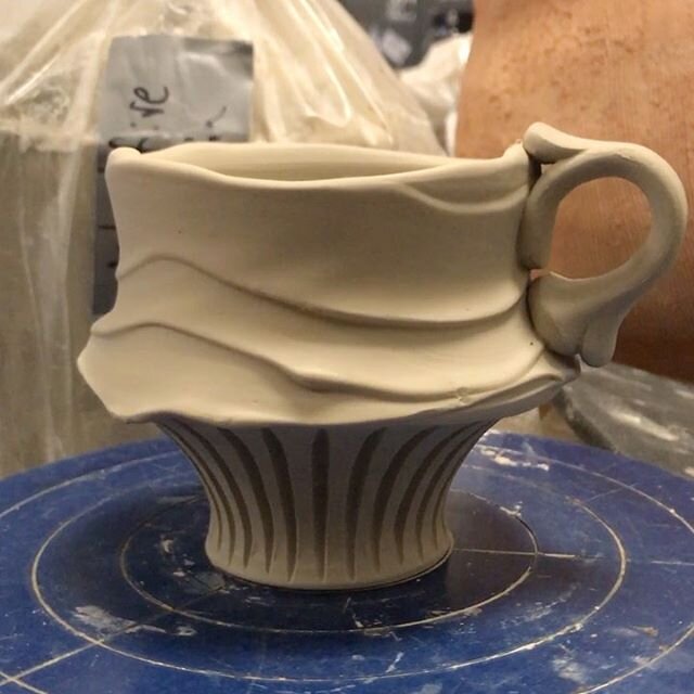 #mugshotmonday and just in time to carve this new test mug. I&rsquo;m liking the wider but stouter form. We will see how I feel about it once it&rsquo;s fully fired and glazed though. I tend to enjoy the ones I disliked after they are completely fini