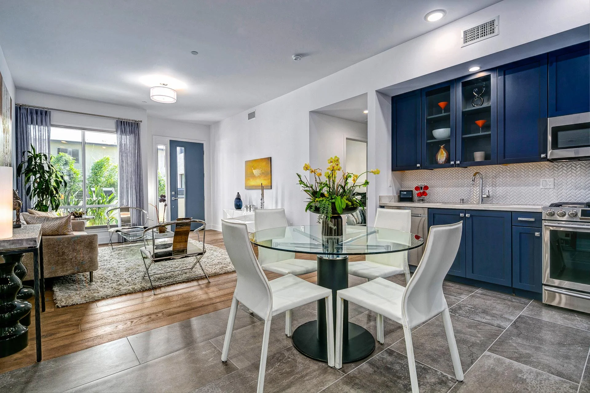 125 Hurlbut St #103-009.jpg