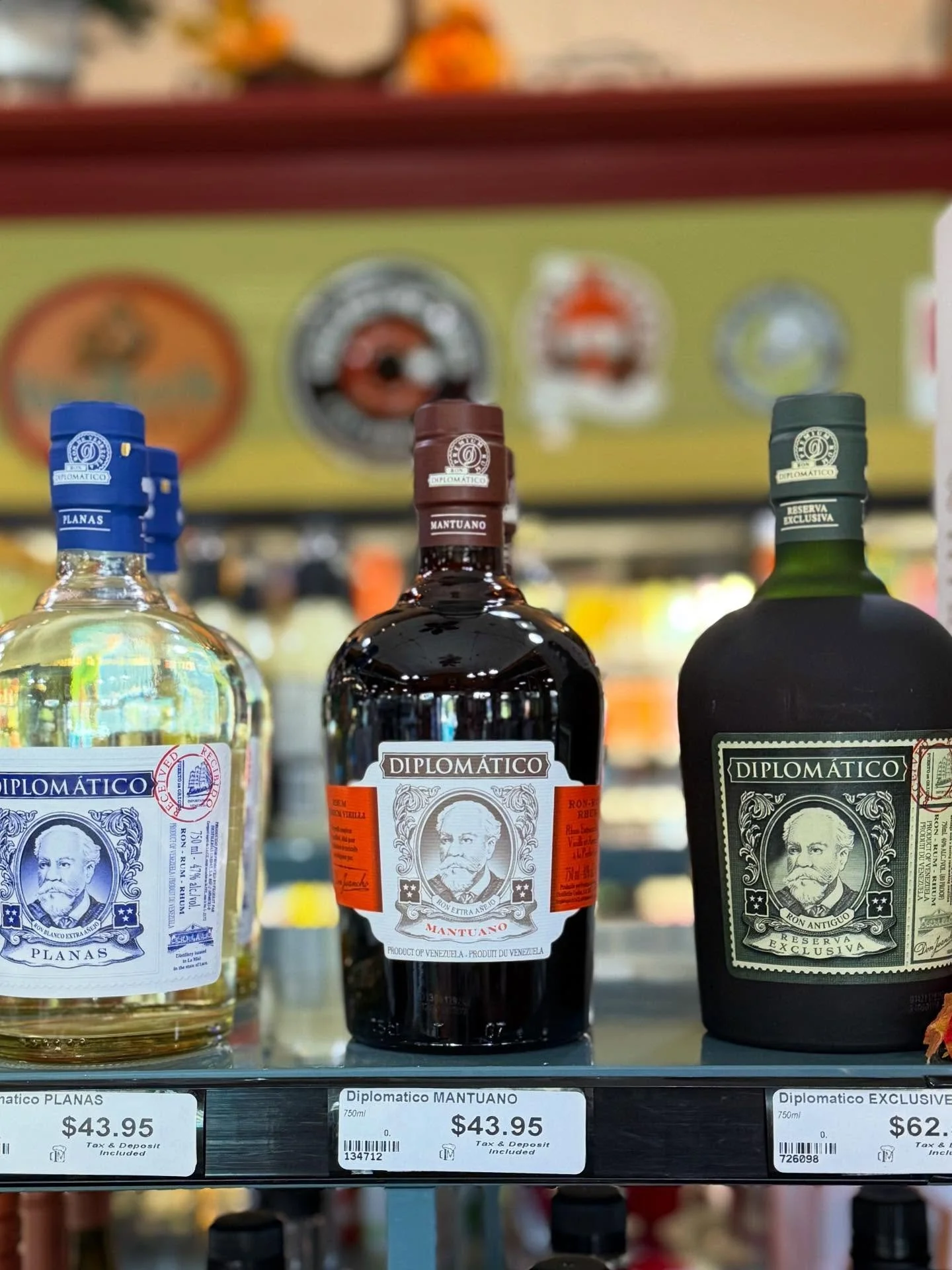Guess who’s back?? 
πDiplomático Rumπ
π΄‍β οΈ Reserva Exclusiva 
π€Mantuano
π€Planas 
#liquoronmcleod #rum #sprucegrove