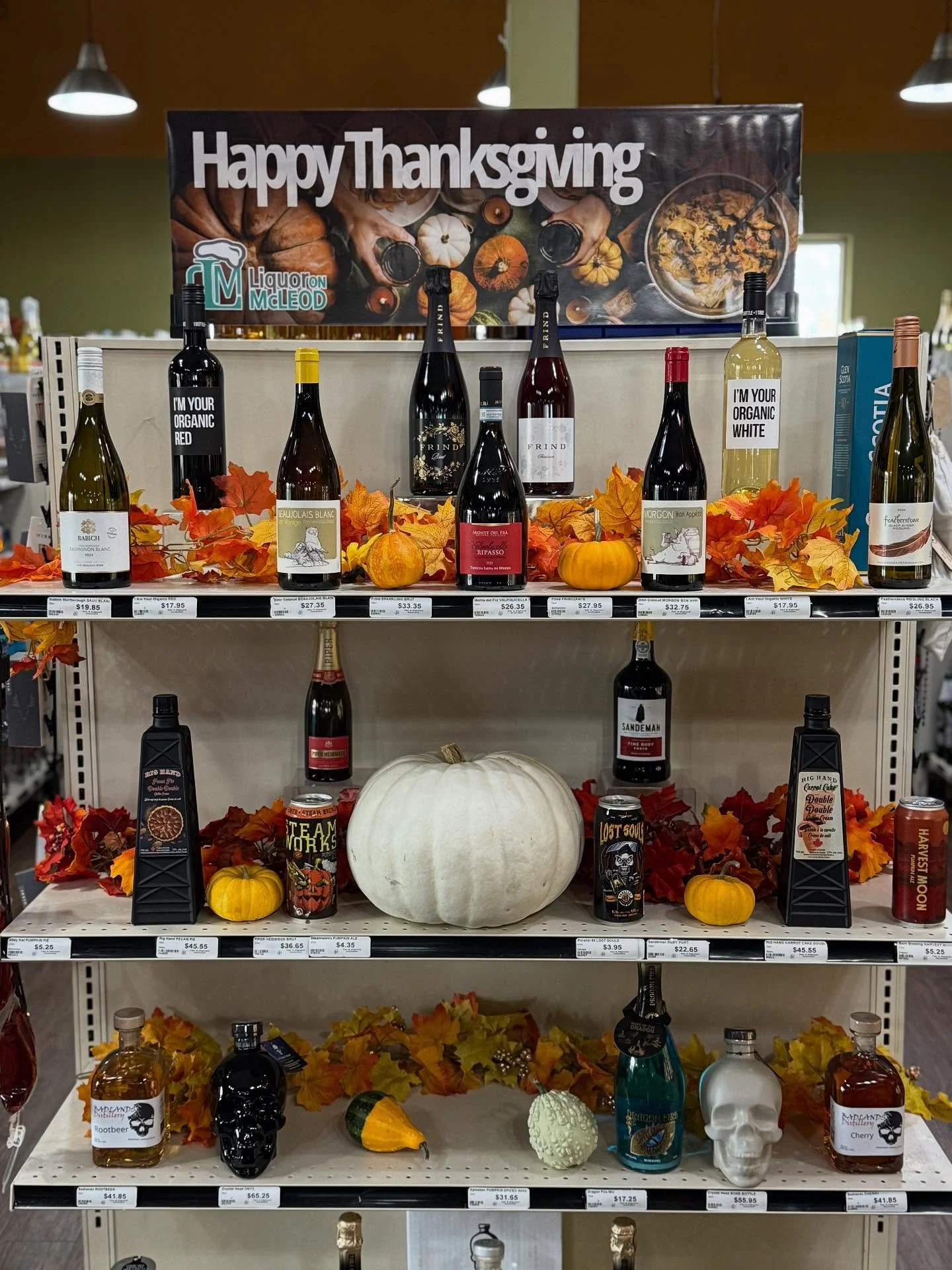 ππ€ Happy Thanksgiving from Liquor on McLeod π€π 
This Thanksgiving, we’re raising a glass to YOU - our wonderful customers and community. Thank you for supporting local and letting us be part of your celebrations. 
Wishing you a joyful hol