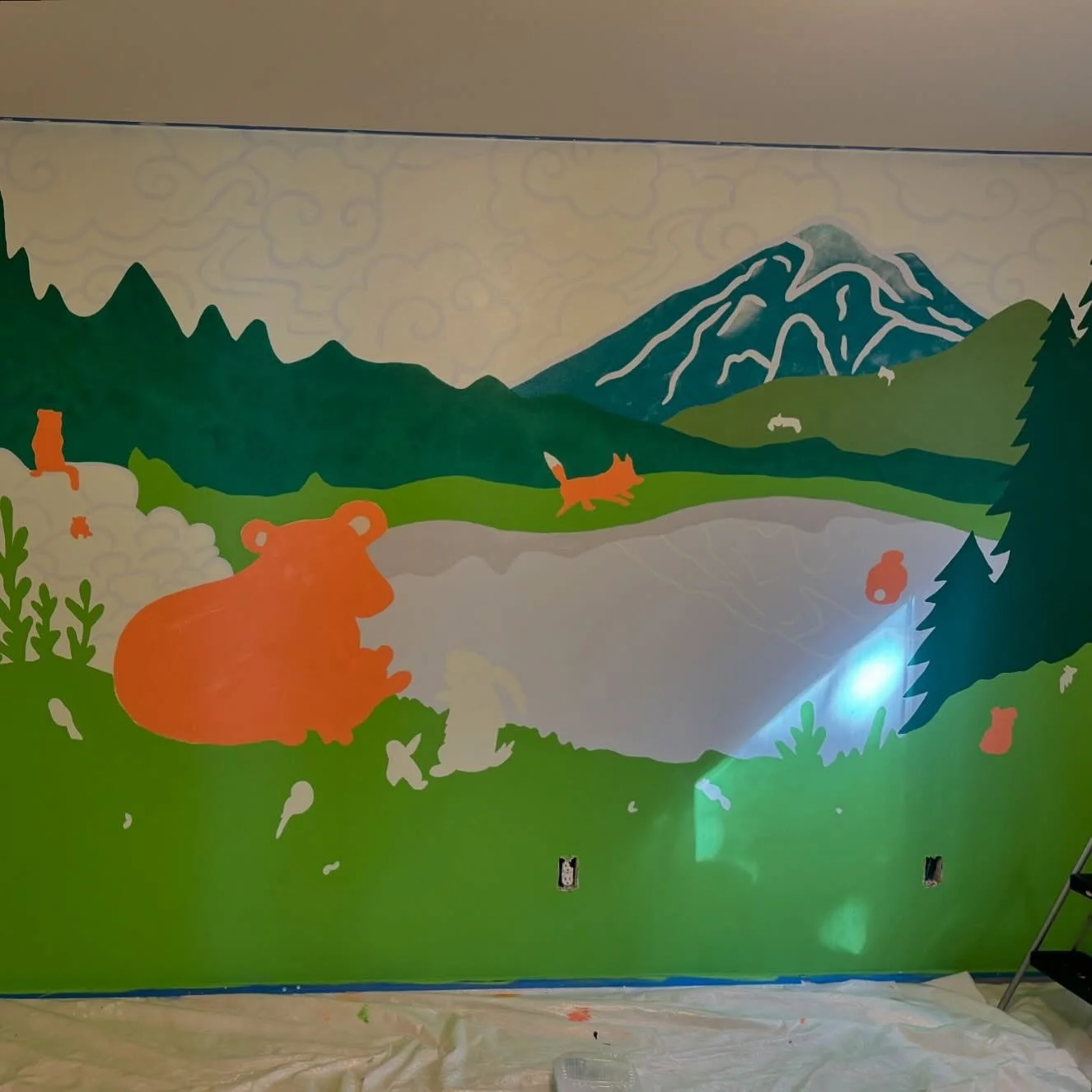 The animals are out. ✌🏼
.
#muralist #muralartist #muralsbynancy #wip
