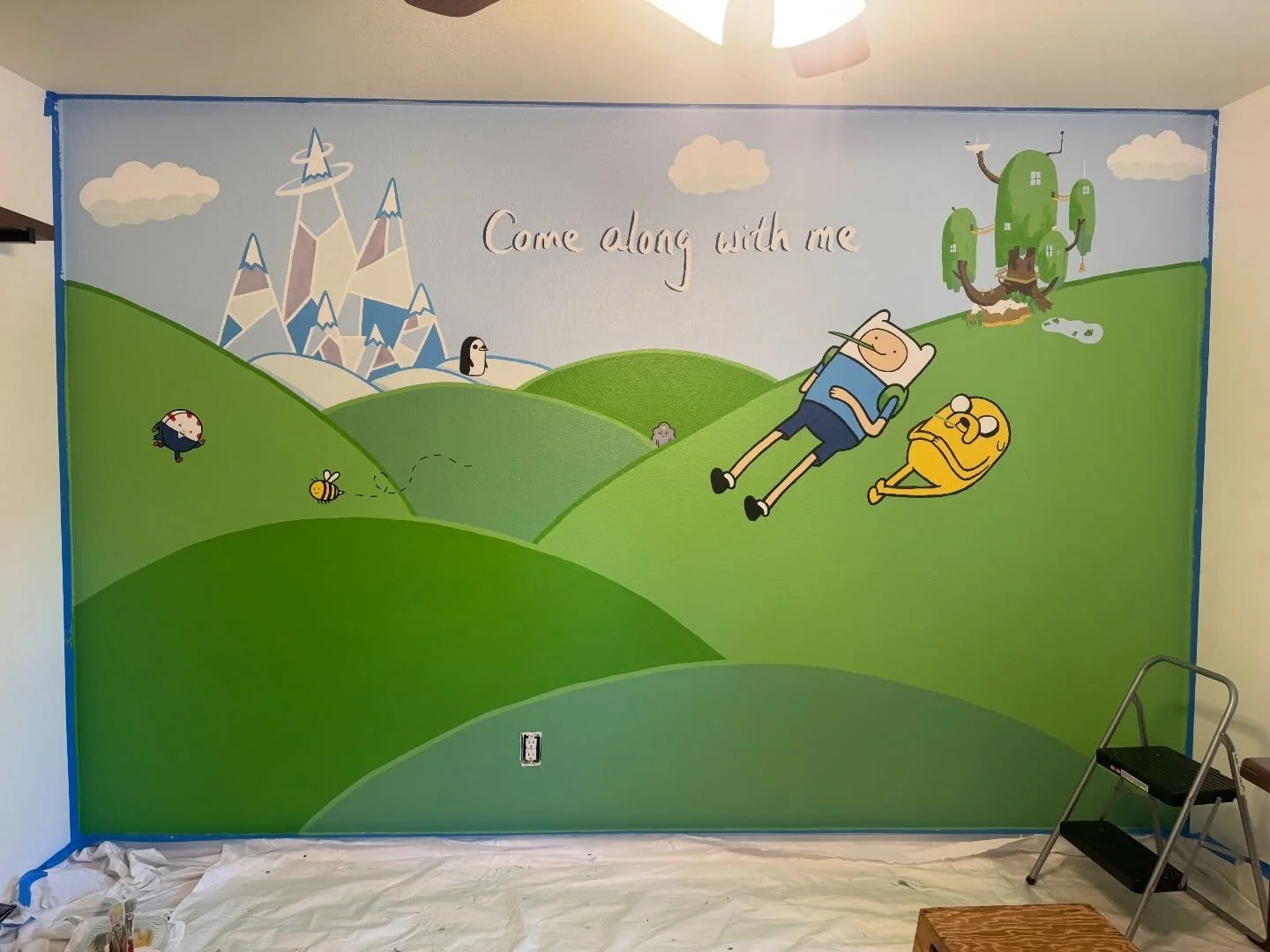 Day 4. Supervisor tells me pets are too priority and even managed to make it to me through the barrier-maze of paint cans during lunch. 
.
#muralsbynancy #mural #muralart #seattlemuralist #wip