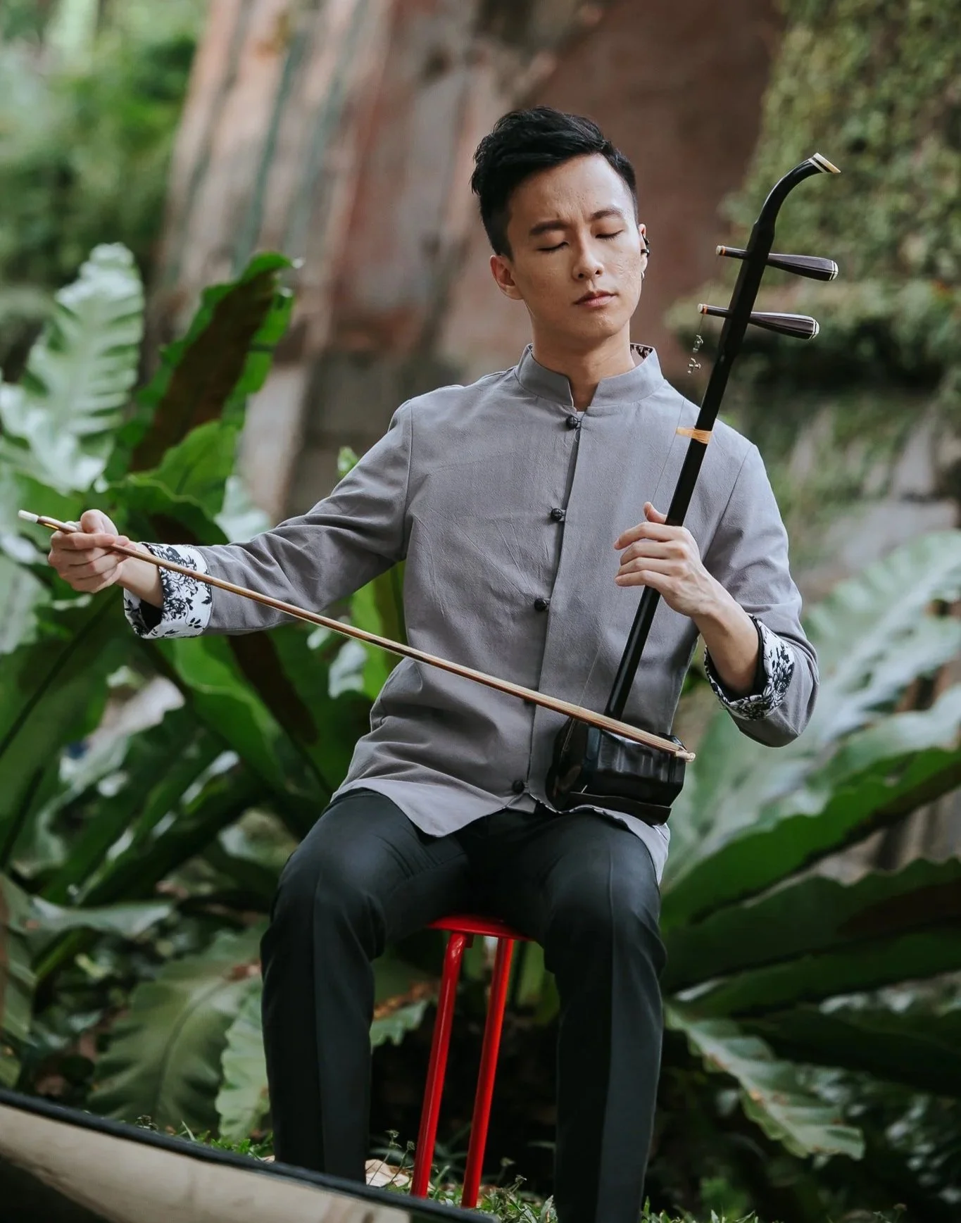 Ng Rui Jun, Stringanza's Zhonghu and Erhu Musician