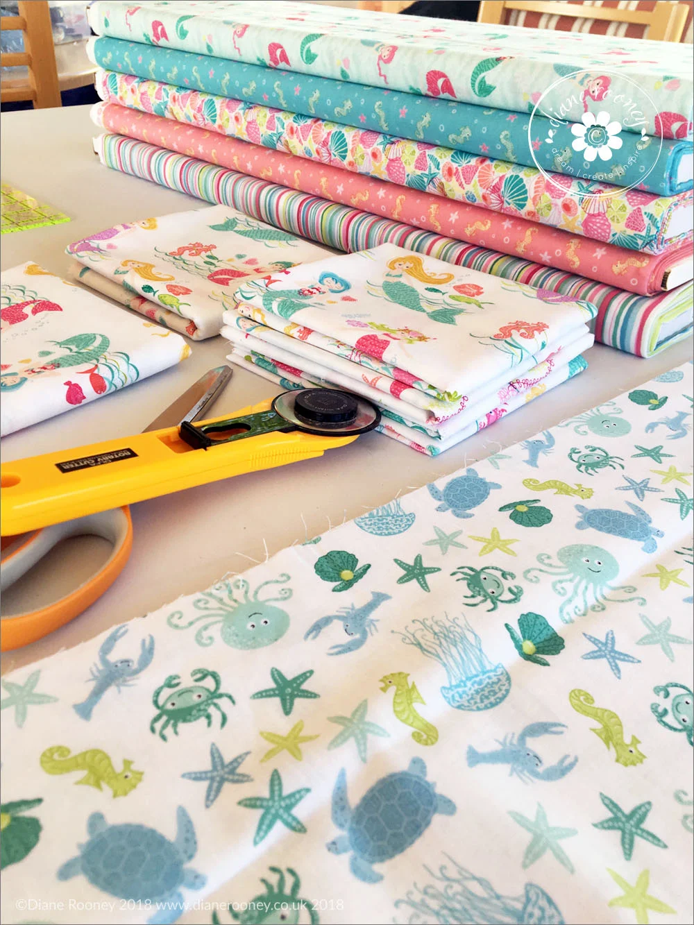 DianeR-Merryn_Fabric72dpi.jpg