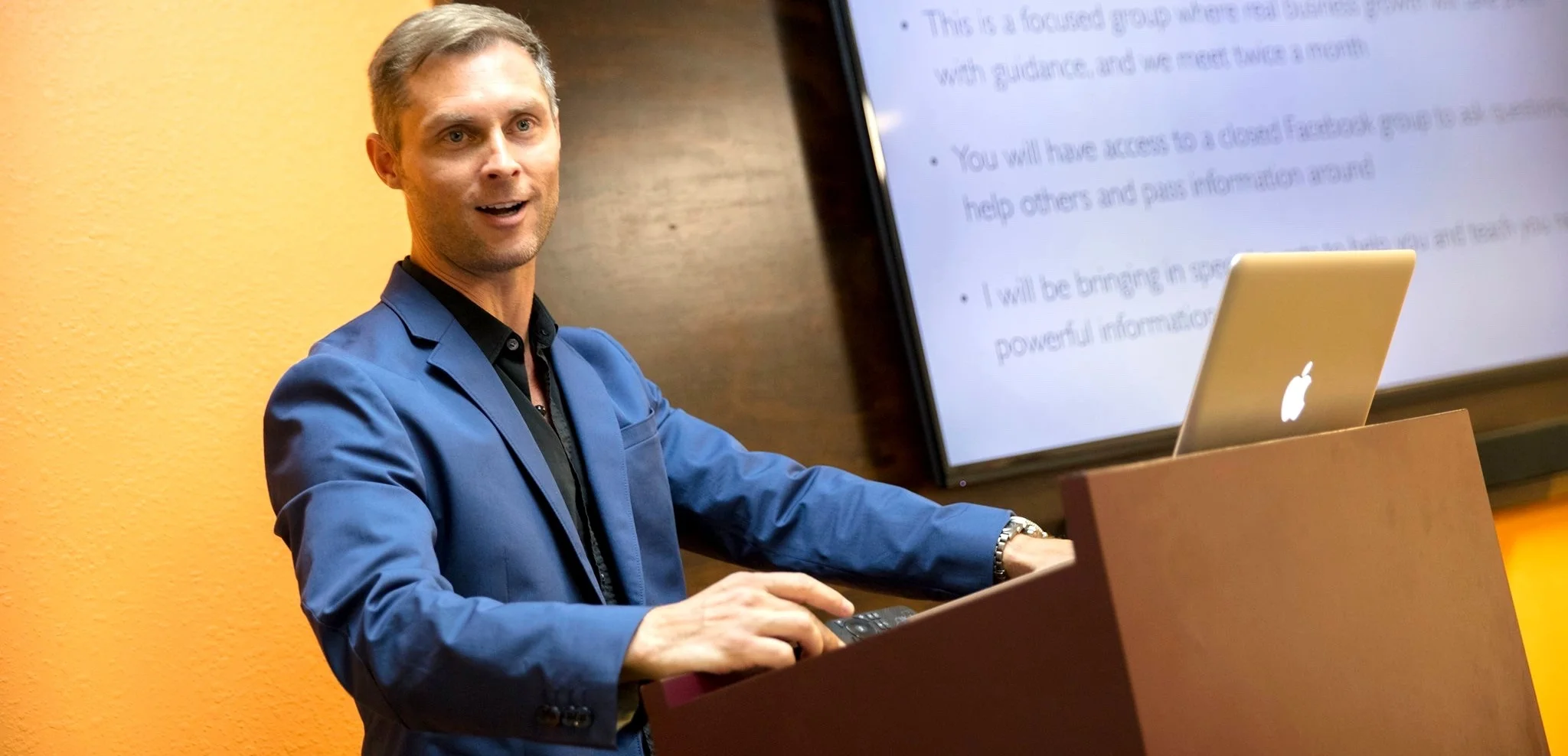 Ian_Houghton_Teaching.jpg