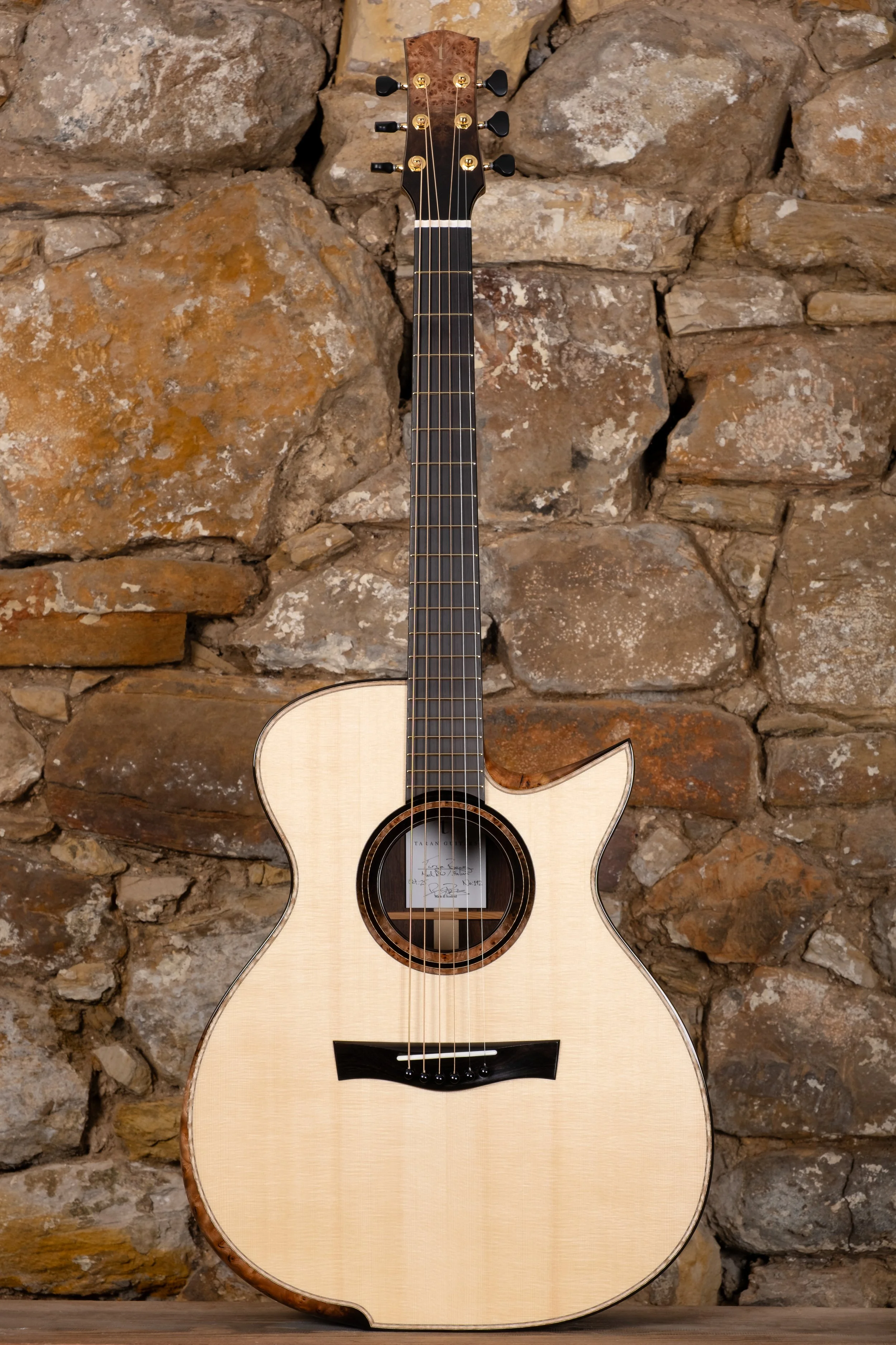 Tirga Beag - 14 fret, designed with performance at its heart