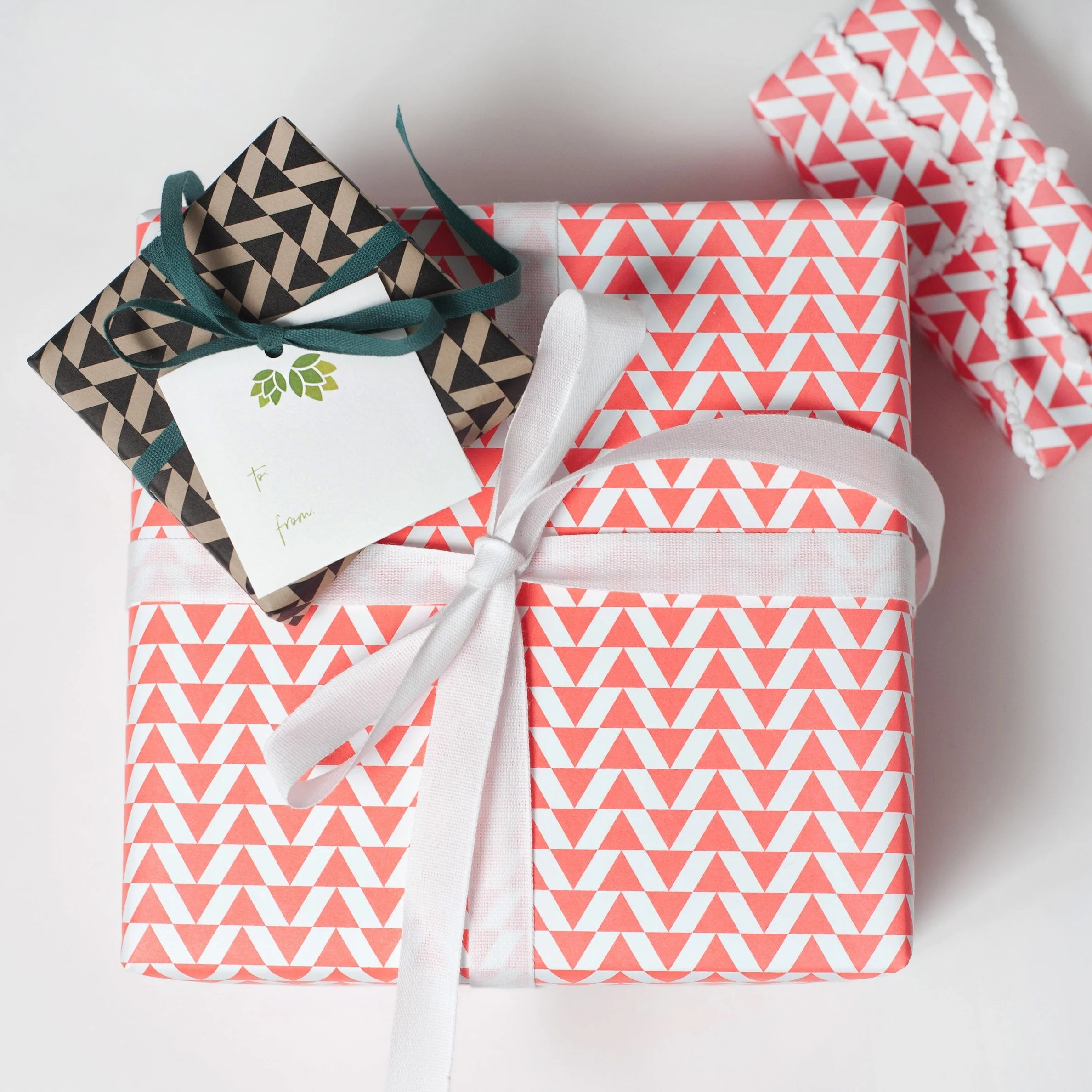 Riot+Revel_giftwrap_033.jpg