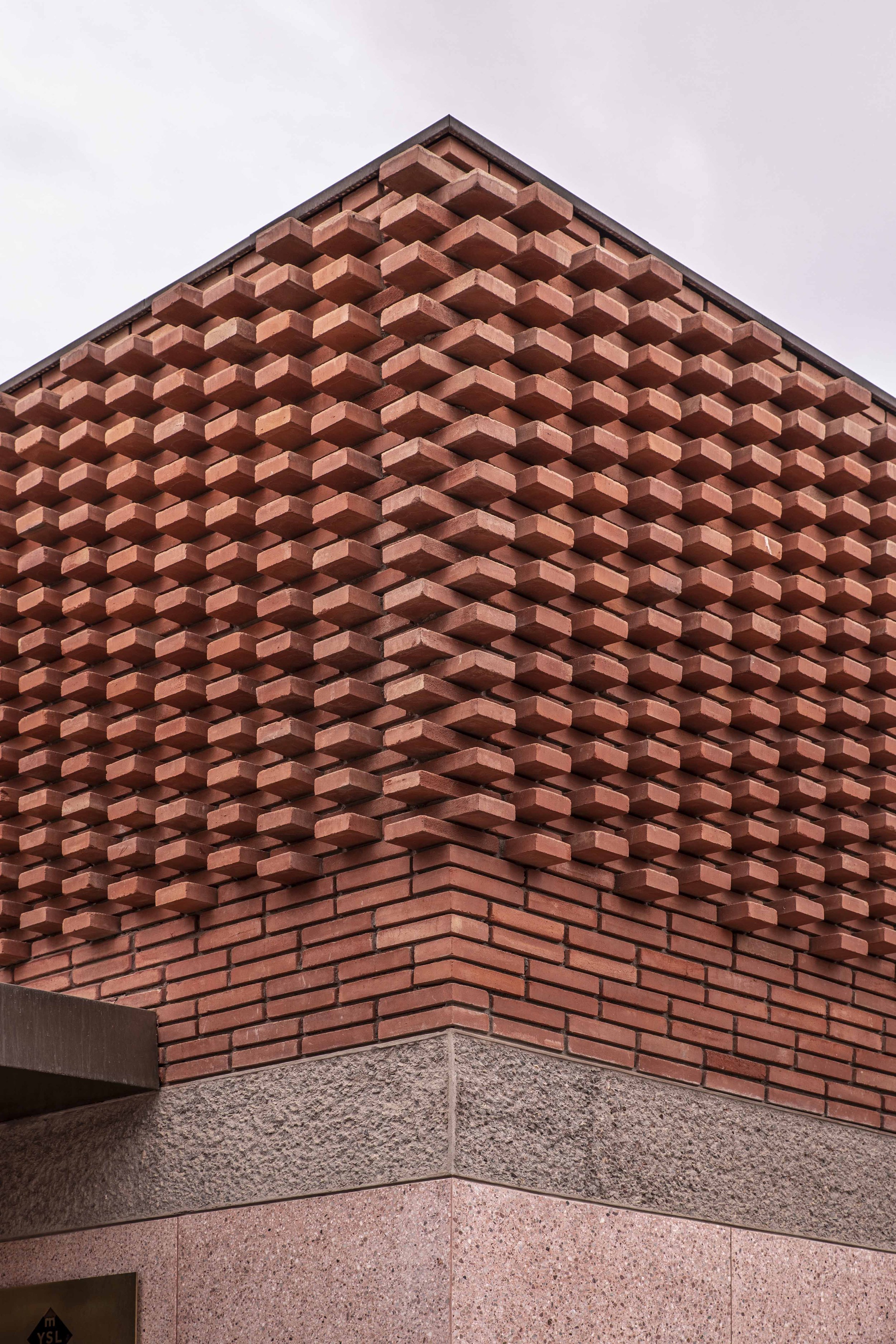 HELENA LEE-2021_MUSEUM-MUSEE-YVES-SAINT-LAURENT-MARRAKECH-MARRAKESH-MOROCCO-MARRUECOS_03.jpg