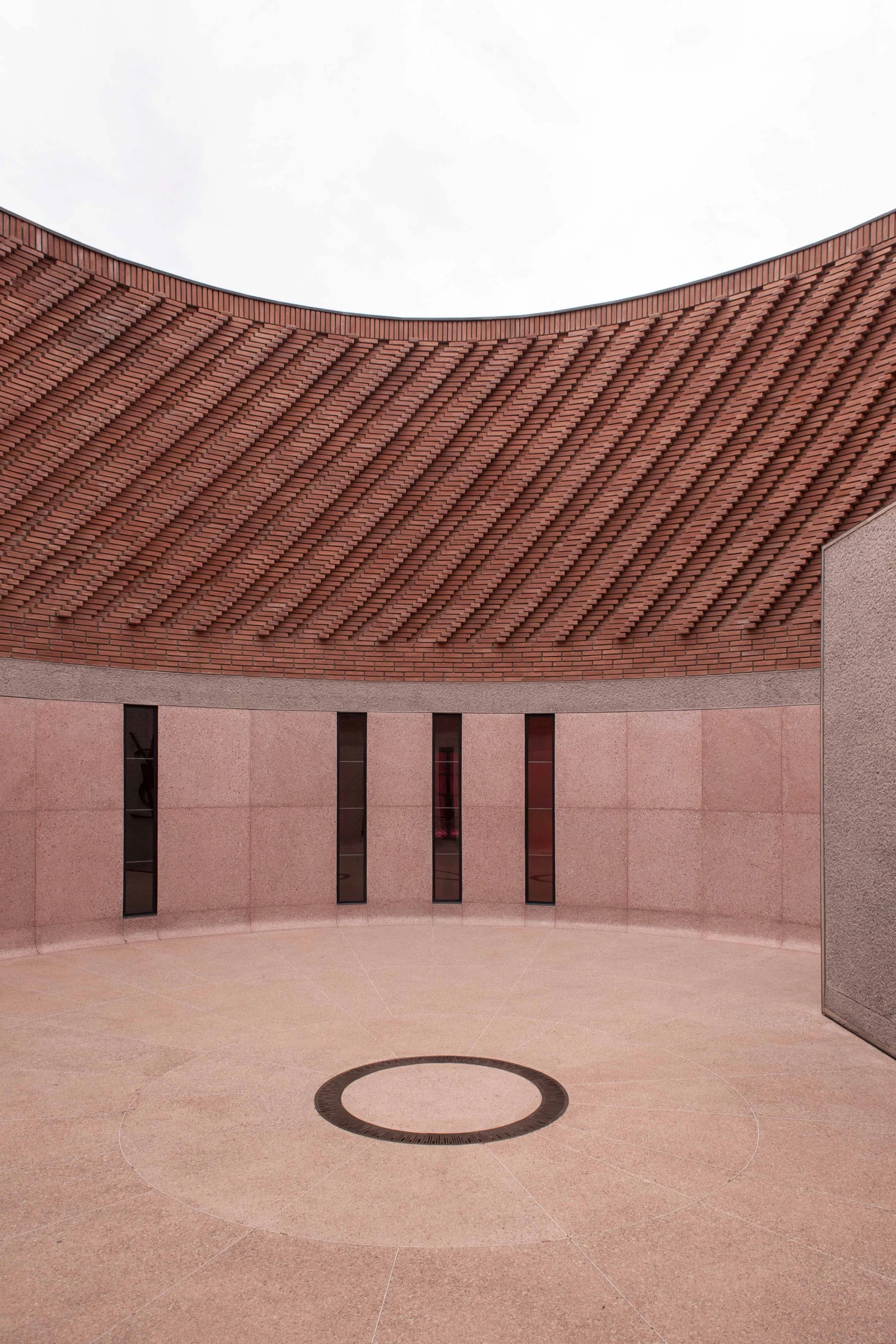 HELENA LEE-2021_MUSEUM-MUSEE-YVES-SAINT-LAURENT-MARRAKECH-MARRAKESH-MOROCCO-MARRUECOS_04.jpg