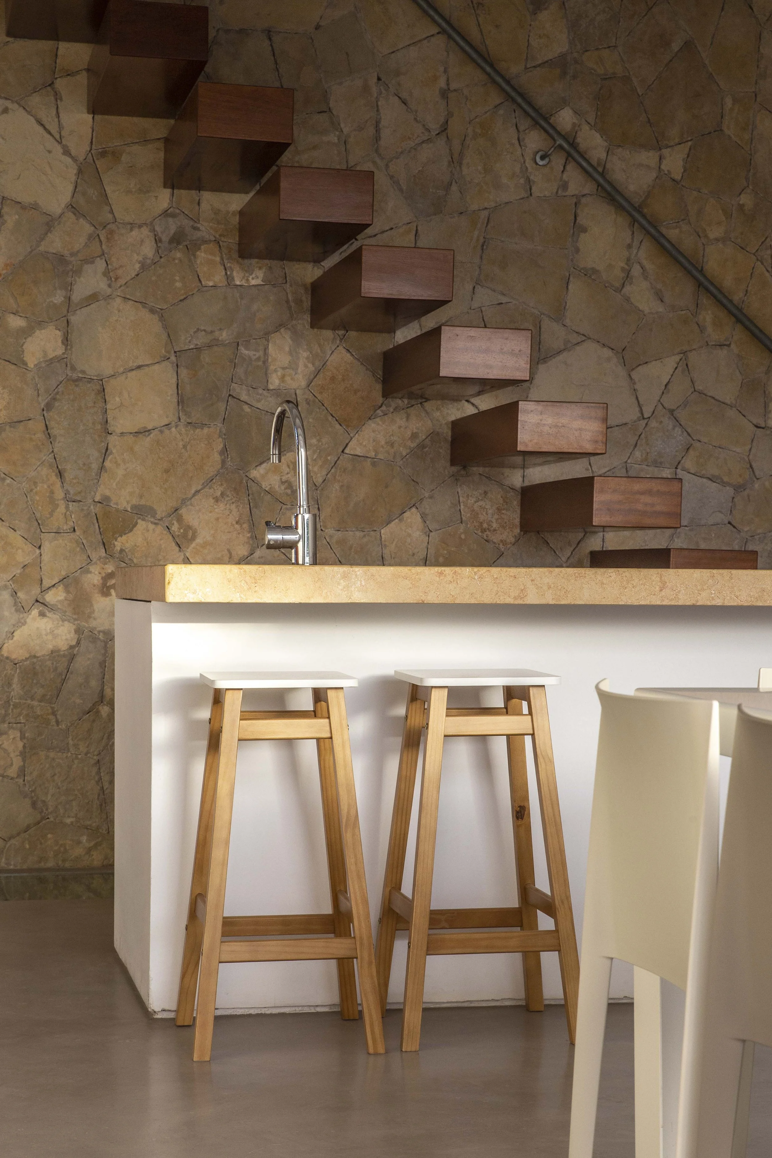 HELENA LEE-2021_REFUGIO-MEDITERRANEO_03.jpg