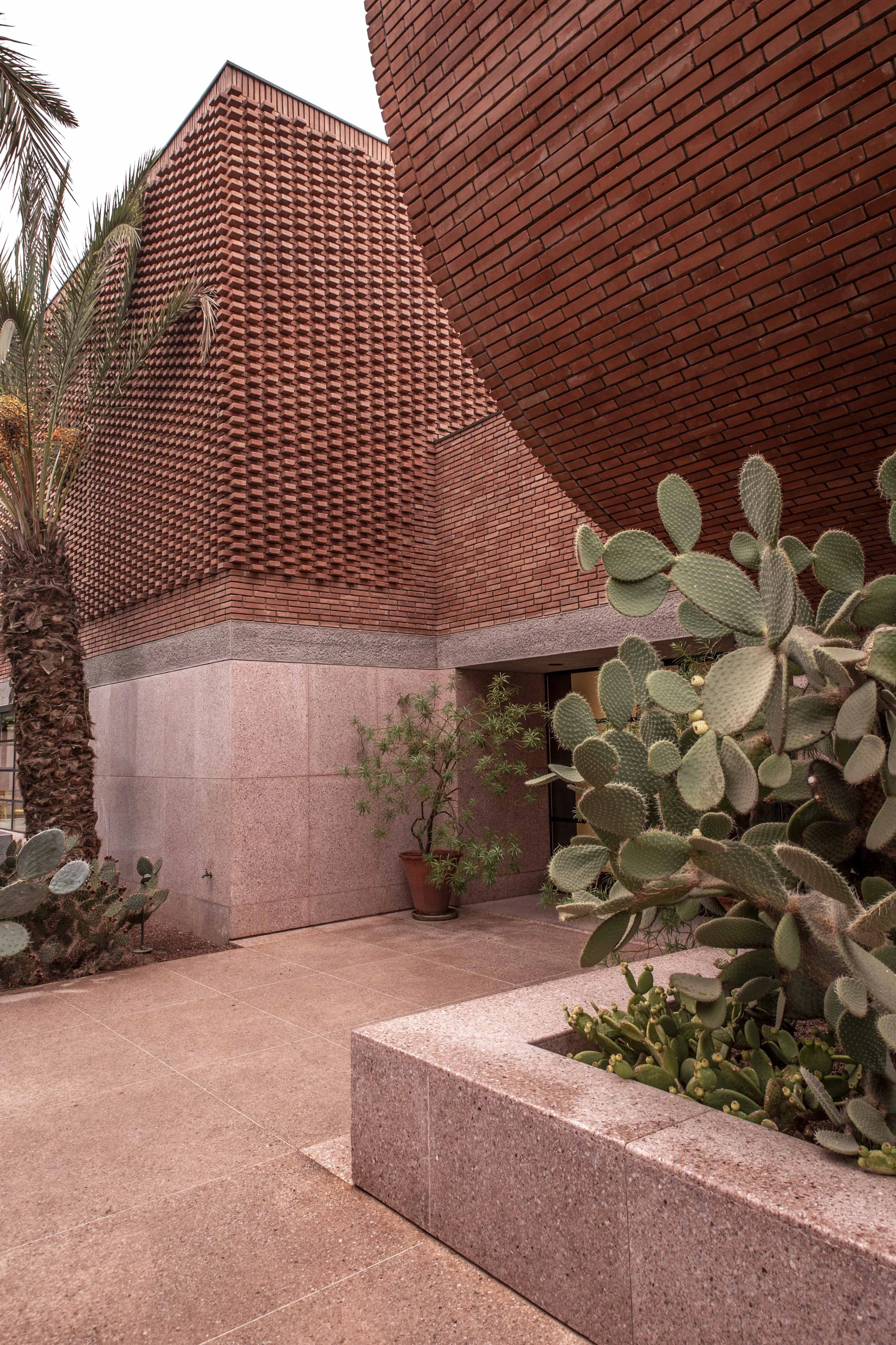 HELENA LEE-2021_MUSEUM-MUSEE-YVES-SAINT-LAURENT-MARRAKECH-MARRAKESH-MOROCCO-MARRUECOS_08.jpg