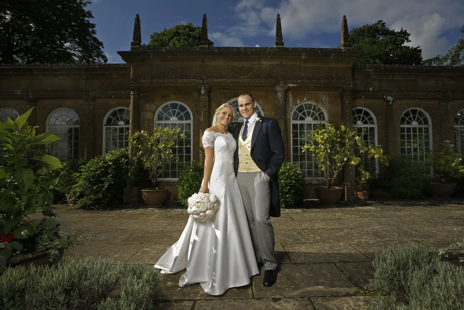 brettharkness-mapperton-house-wedding-photographer-dorset_0031.jpg