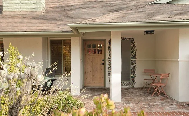 Peaceful retreat in Mount Washington listed under $1.2m 🌻

〰️ $1.195m
〰️ 3bd, 2ba
〰️ 1697sf interior 
〰️ 5200sf lot 
〰️ Built in 1965, updated throughout 

This gorgeous 3 bedroom home on the border of Glassell Park/Mt Washington brings all the char