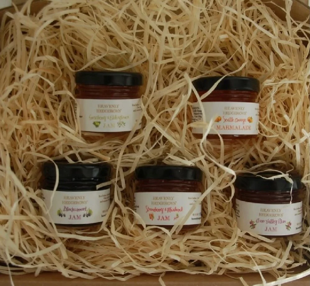💐 Last-Minute Mother&rsquo;s Day Magic! 💐
Swing by Keynsham Farmer&rsquo;s Market this Saturday for:
✨ Gorgeous gift sets
✨ Mini preserves
✨ ONLY 4 heart-shaped jars of strawberry jam&mdash;grab them before they&rsquo;re gone! 💖

💌 Make Mum&rsquo