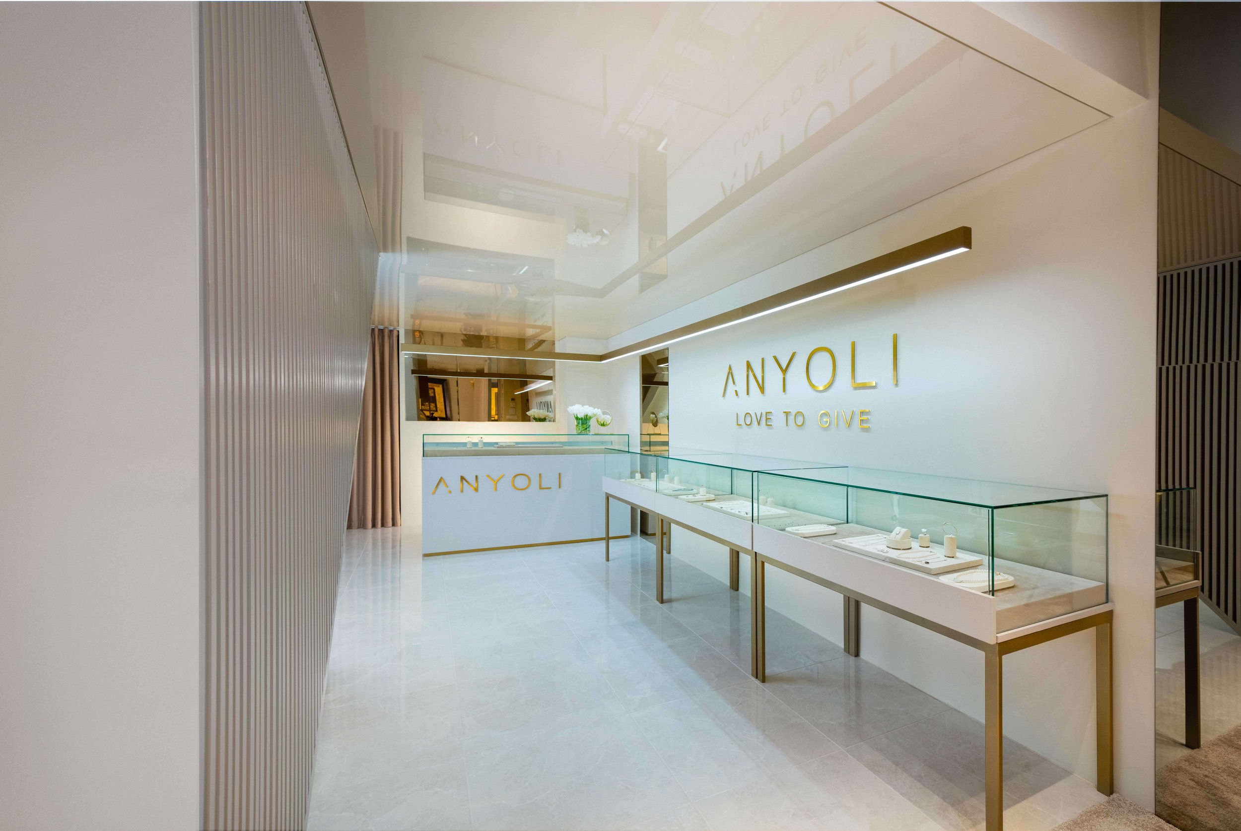 ANYOLI - entrance - right.jpg