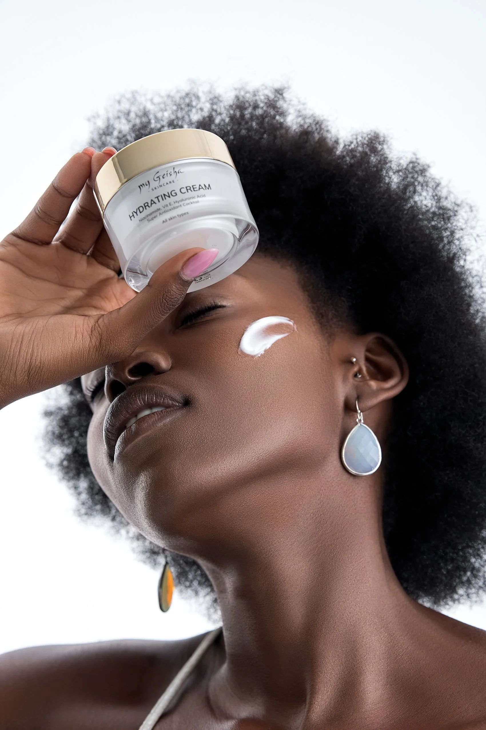 Fotografia de produse cosmetice - secretul reflexiilor perfecte