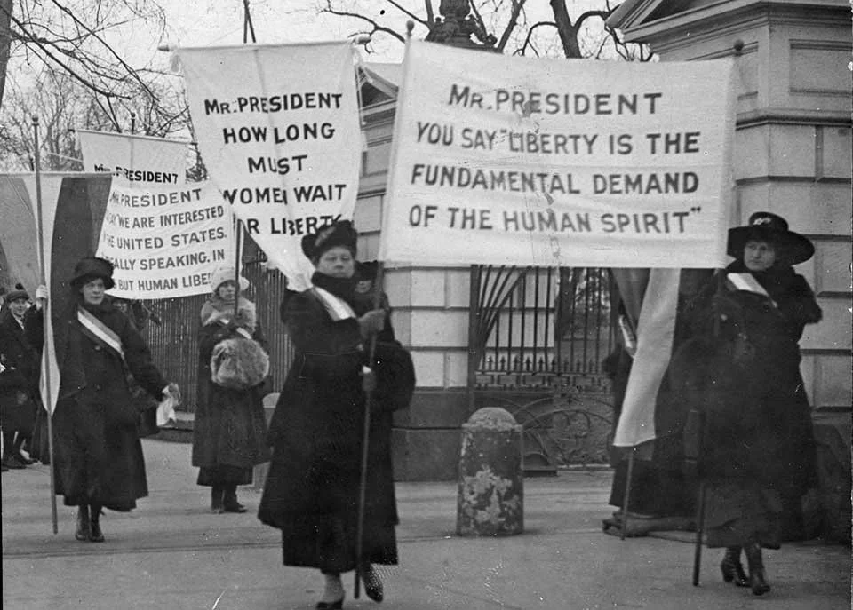 SuffragePicketing1az.jpg