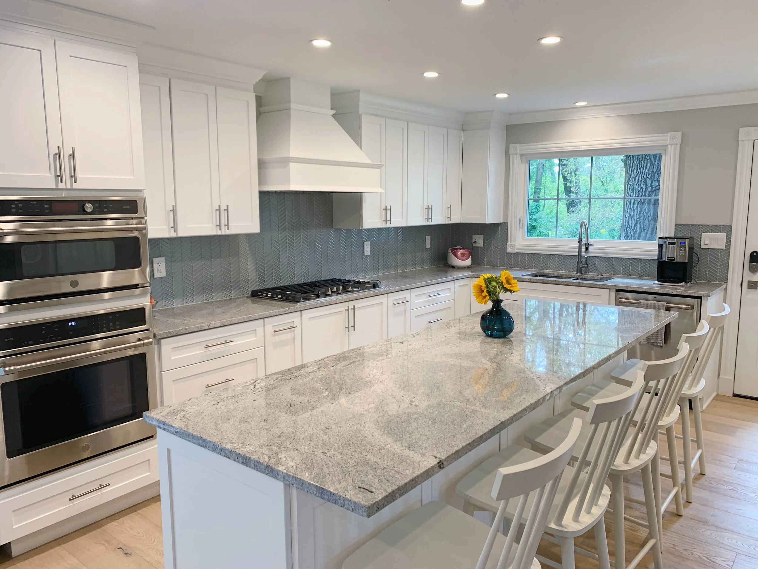 Traditional Transitional Kitchen Remodel by HP Granite Inc. project photo
