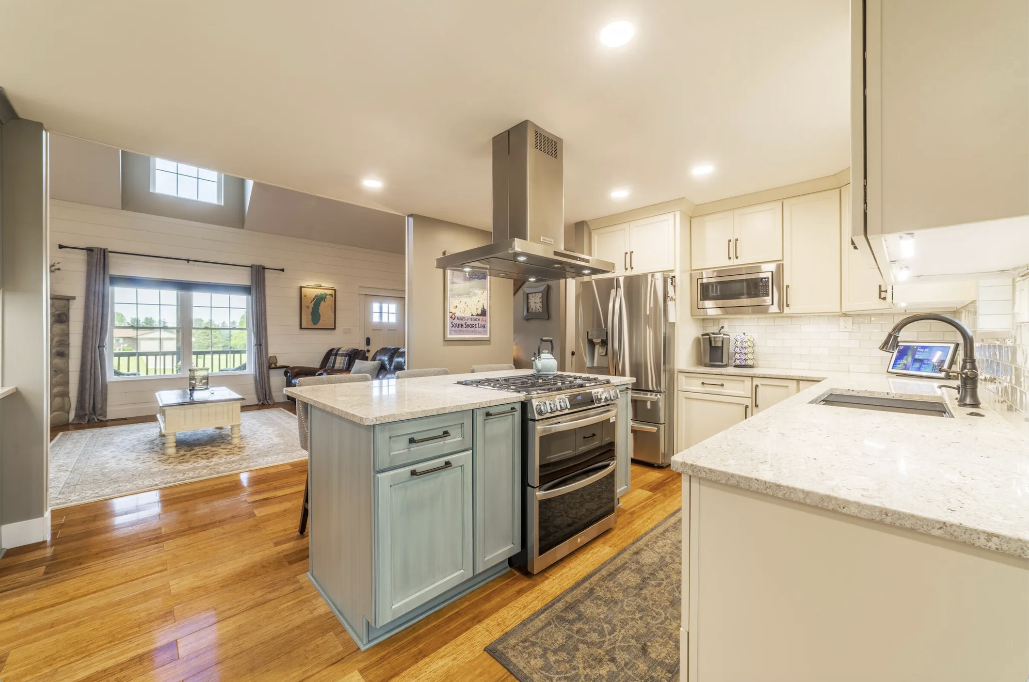 Transitional Kitchen Remodel by HP Granite Inc. project photo