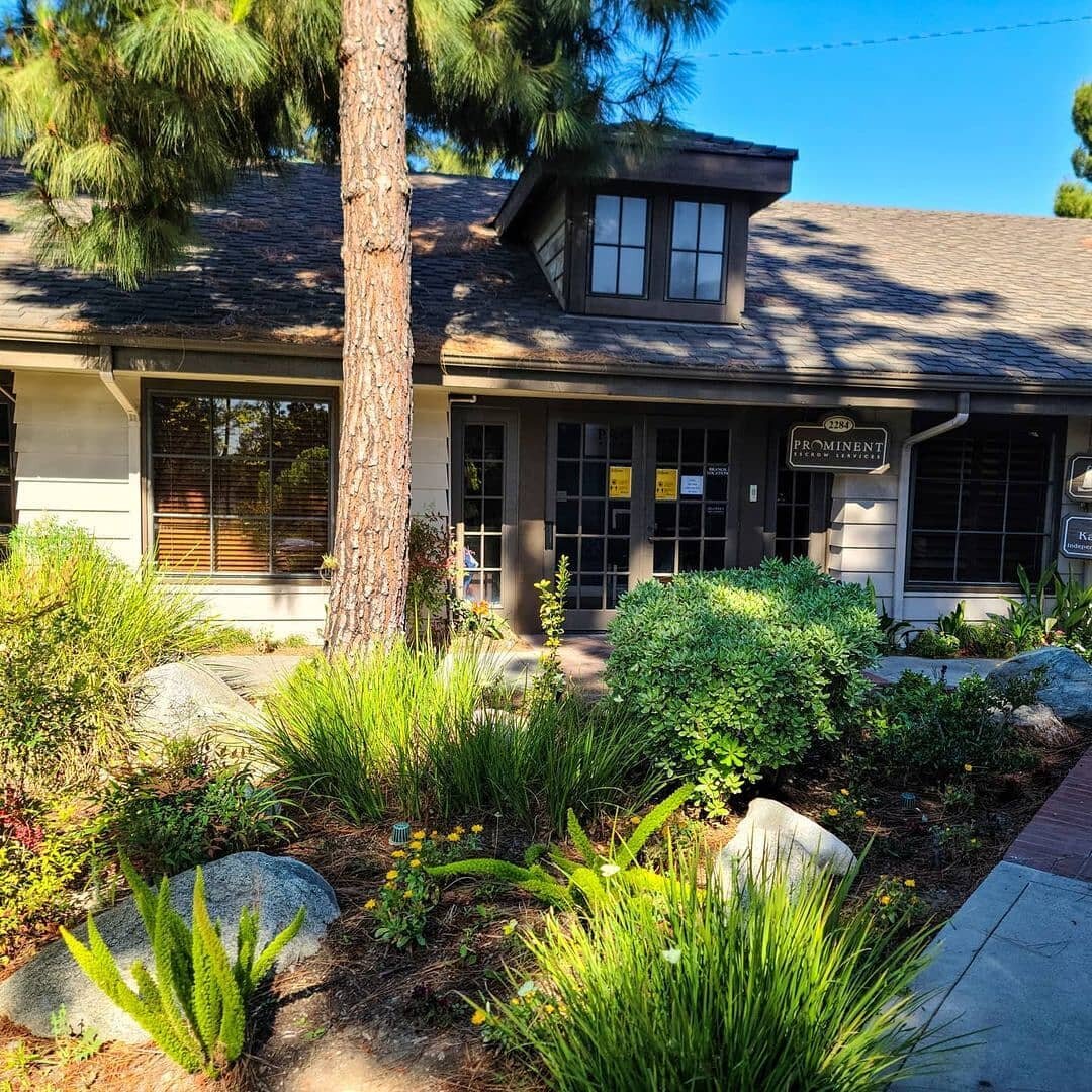 Did you know @prominentescrow we specialize in many types of escrow transactions, not just homes?

We also offer a variety of escrow services including refinance, short sale, bulk sale, commercial and more! 

Contact us for your escrow needs
📱 (949)