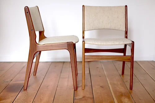 4 ERIK BUCH MODEL 89 CHAIRS — Matt Wicks