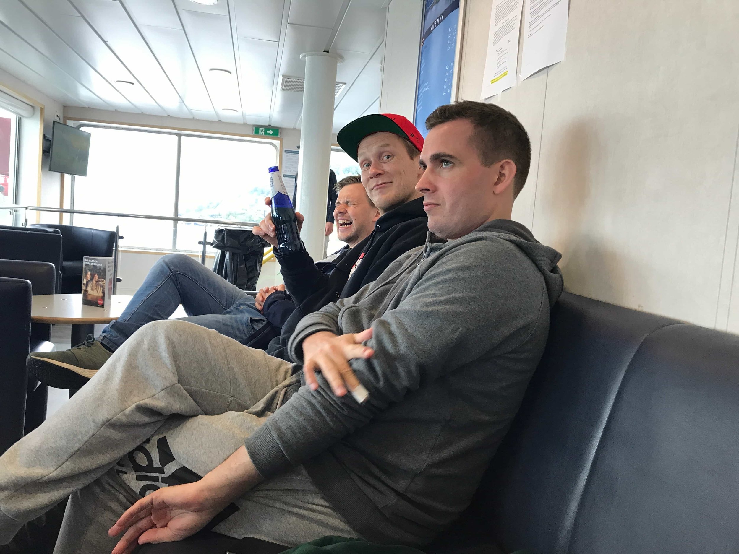 Og Mikke va klar for fest. Ka Thomas og Magnus va klar for vett bare de.