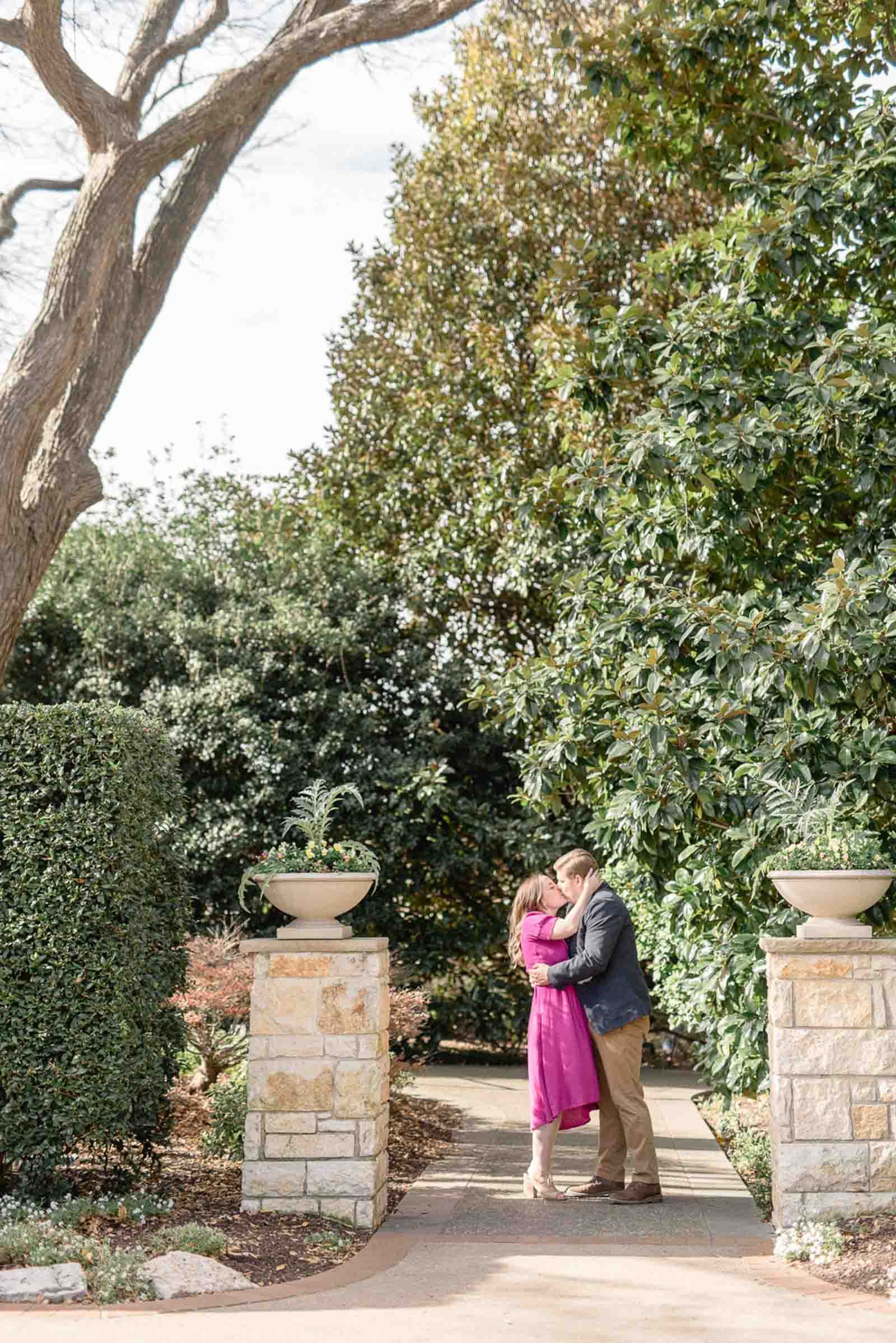 Dallas Arboretum Engagement-JenSymes-14.jpg