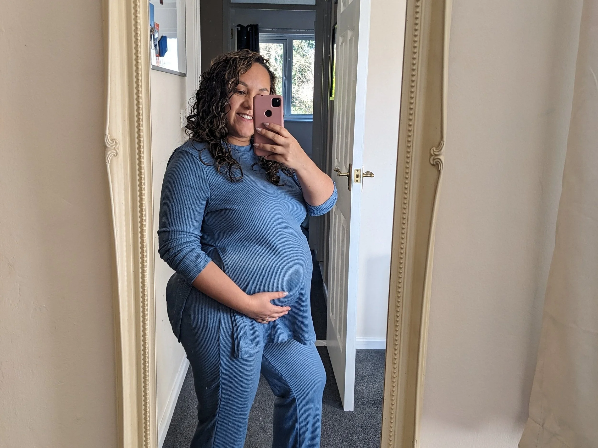 A love letter to my pregnant body