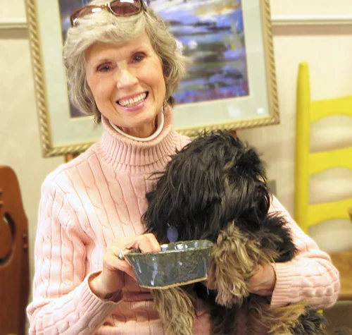 A new bowl for a lucky dog!