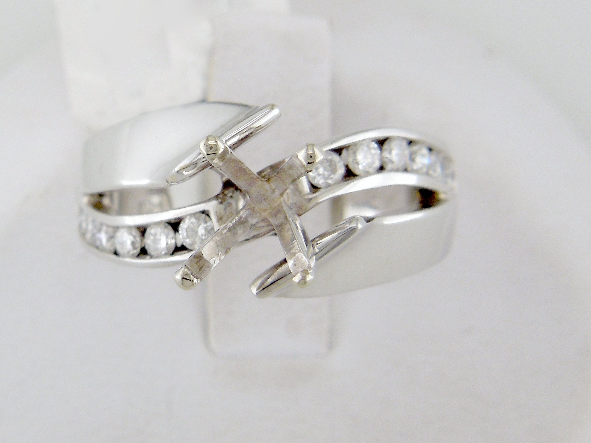 Pretentieloos heks Niet essentieel Barkev .30ctw Diamond 14K Engagement Ring (Setting Only) — Stanton Jewelers
