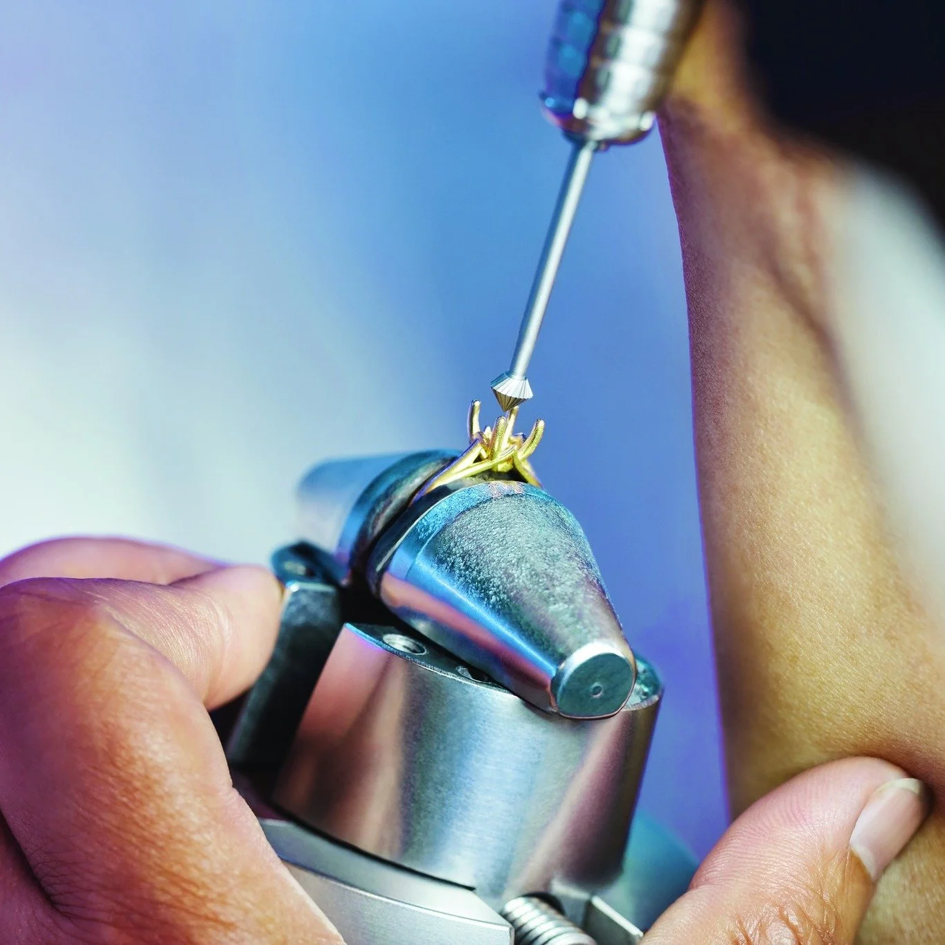 Here at Stanton Jewelers, we believe in keeping repair work affordable for everyone, with our prices frequently being hundreds of dollars less than other estimates. Although the cost of repair work has increased with the price of gold rising, we work