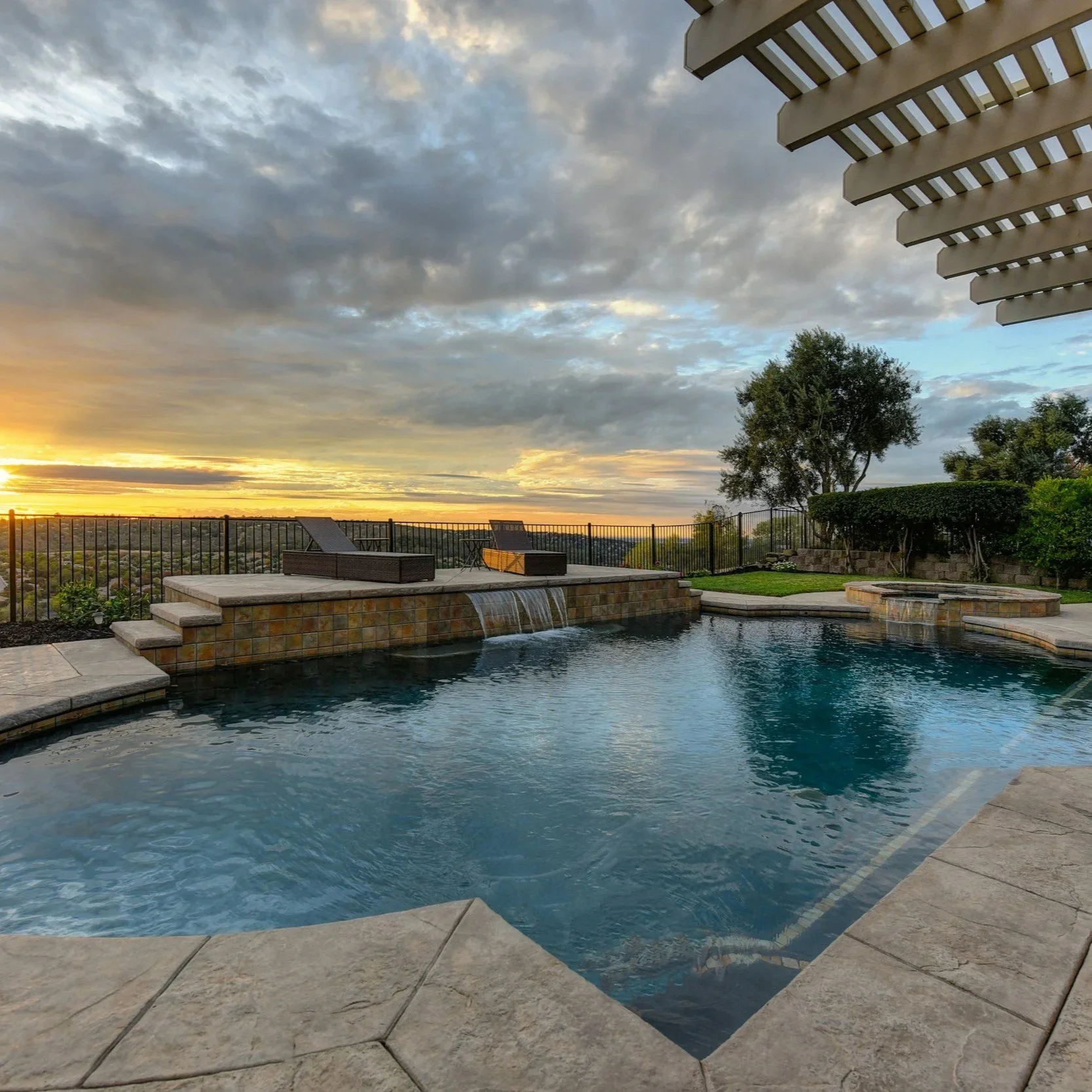 The Perfect Tiles for a Sleek and Long-Lasting Pool Finish